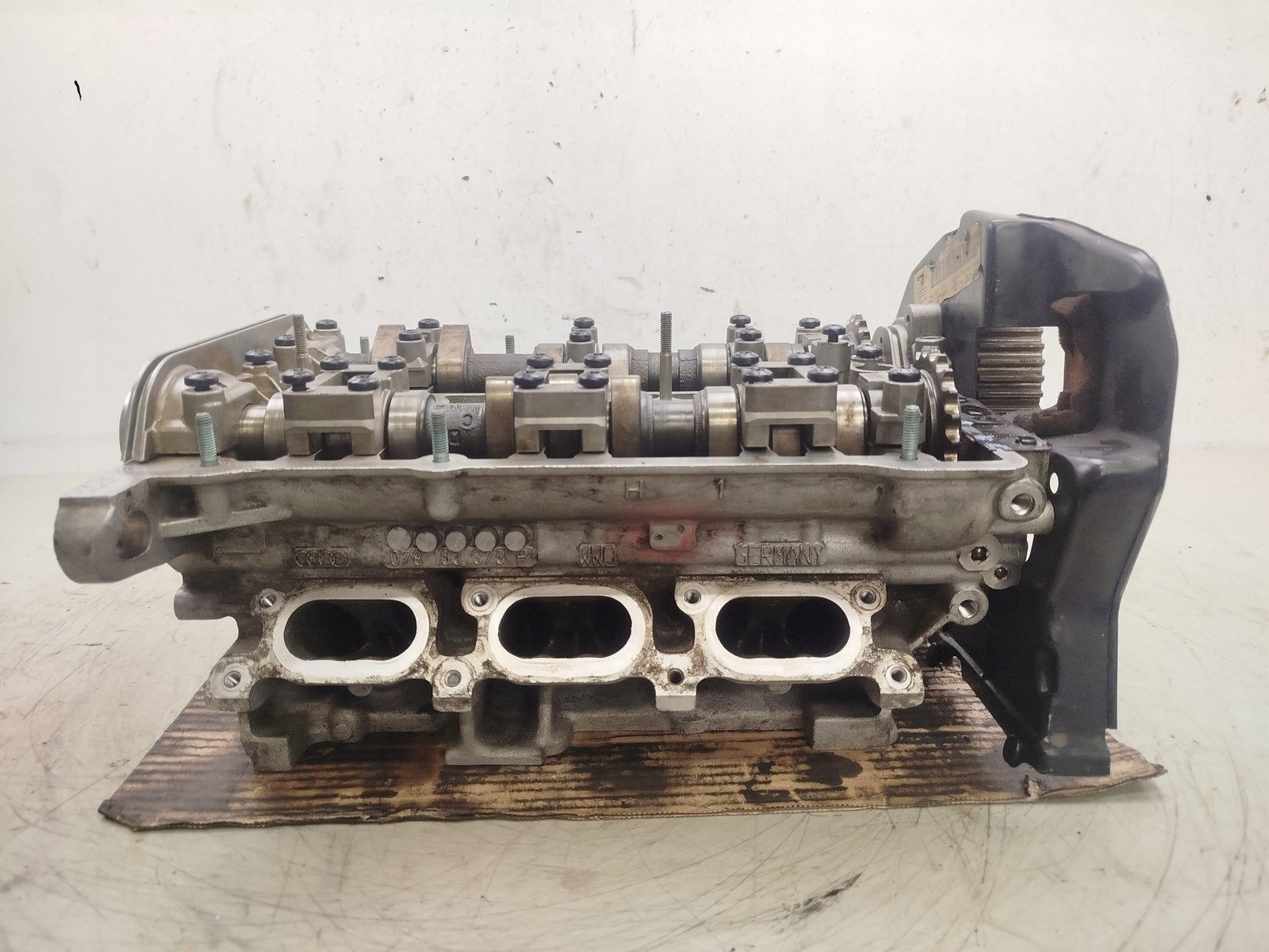 testata motore VWAG 078103373P 2.8 V6 ACK 4