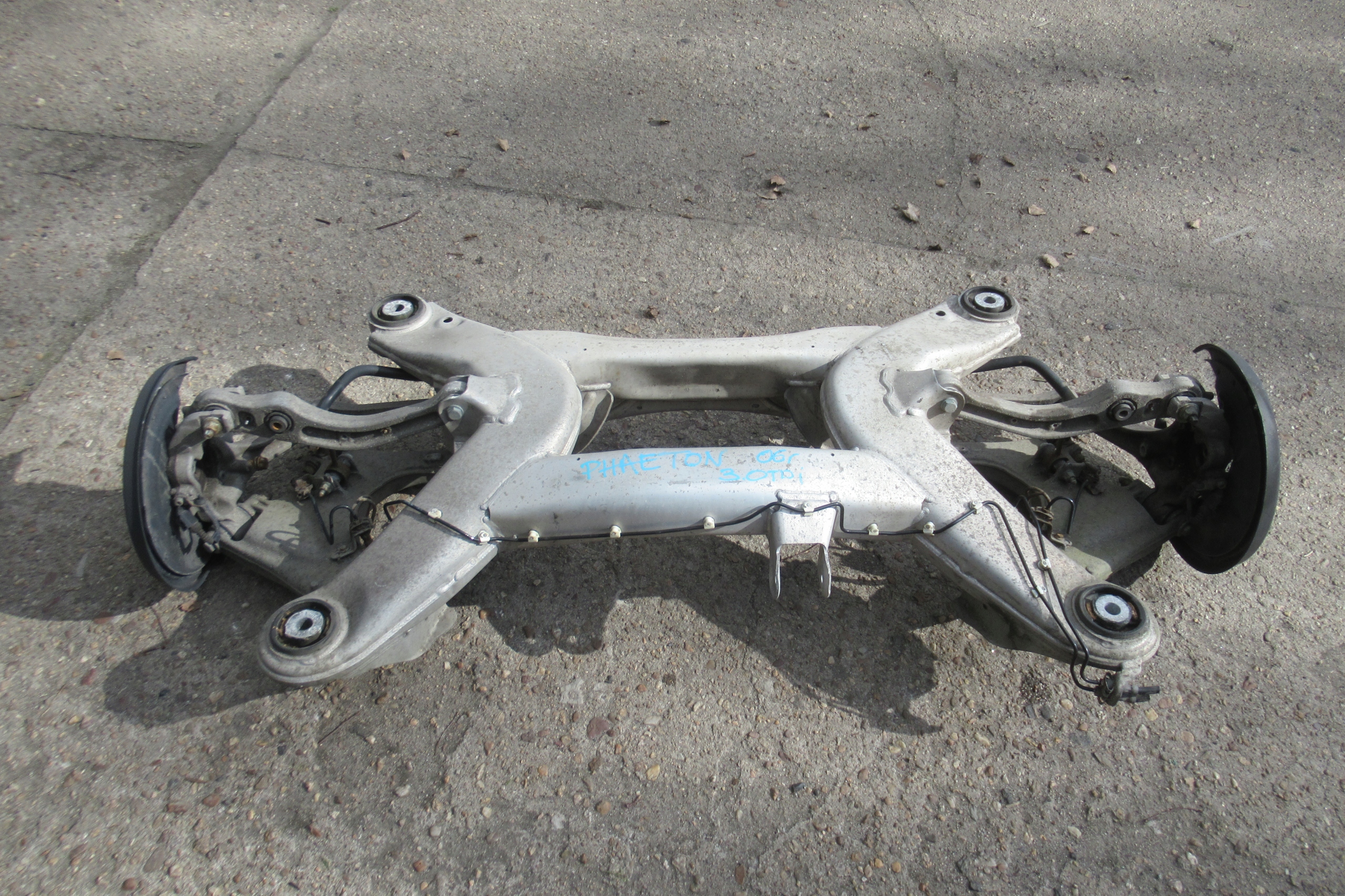 VW PHAETON 06R 3.0TDI BEKLA springing axle beam rear part