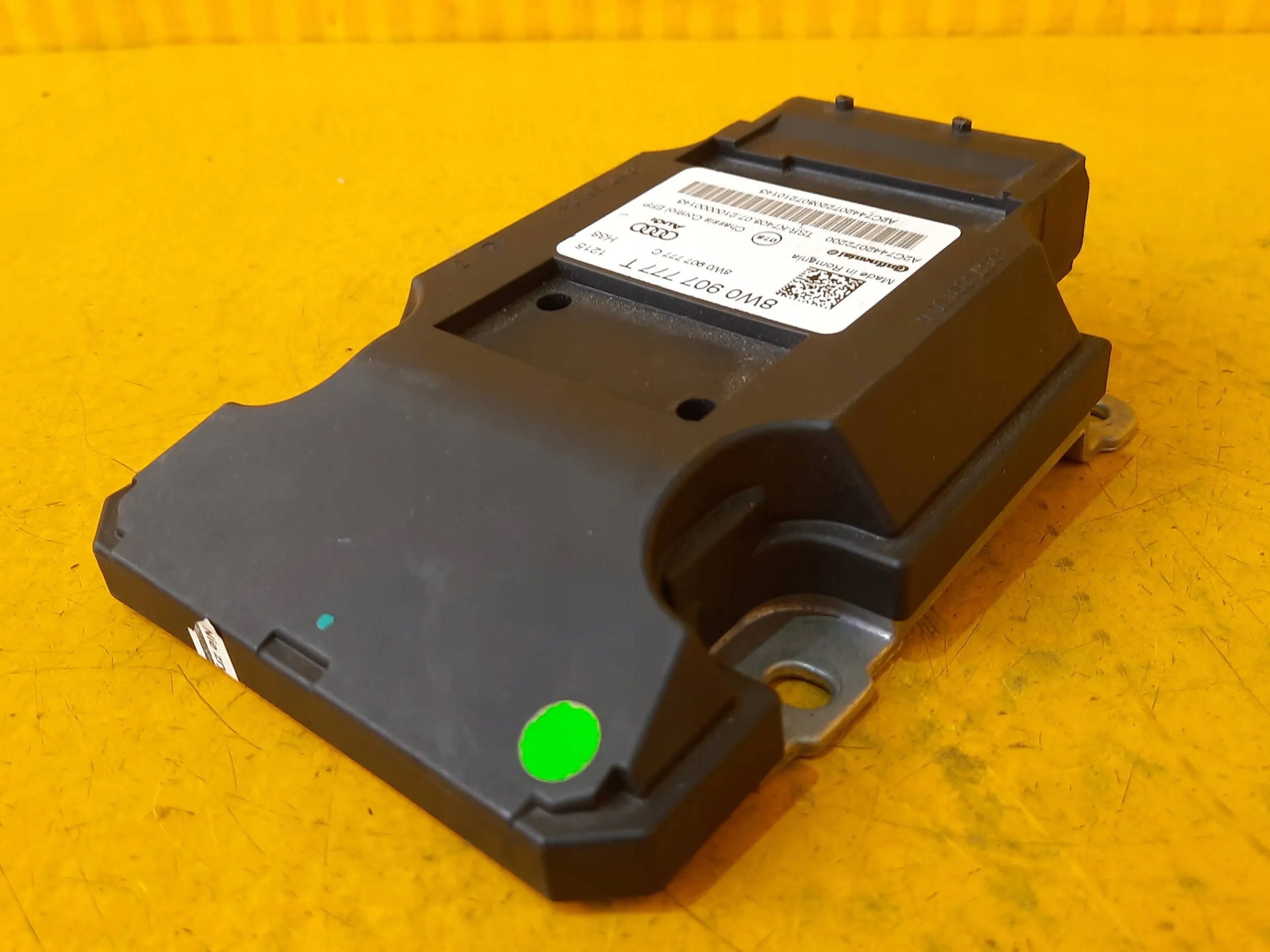 Audi A4 B9 A5 STEROWNIK MODUŁ EFP 8W0907777T Producent części Audi OE