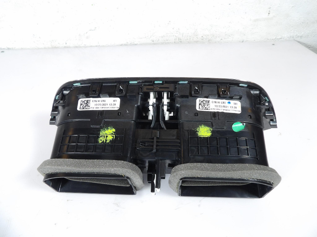FORD FOCUS MK4 KRATKI des lüfters JX7B 19K617