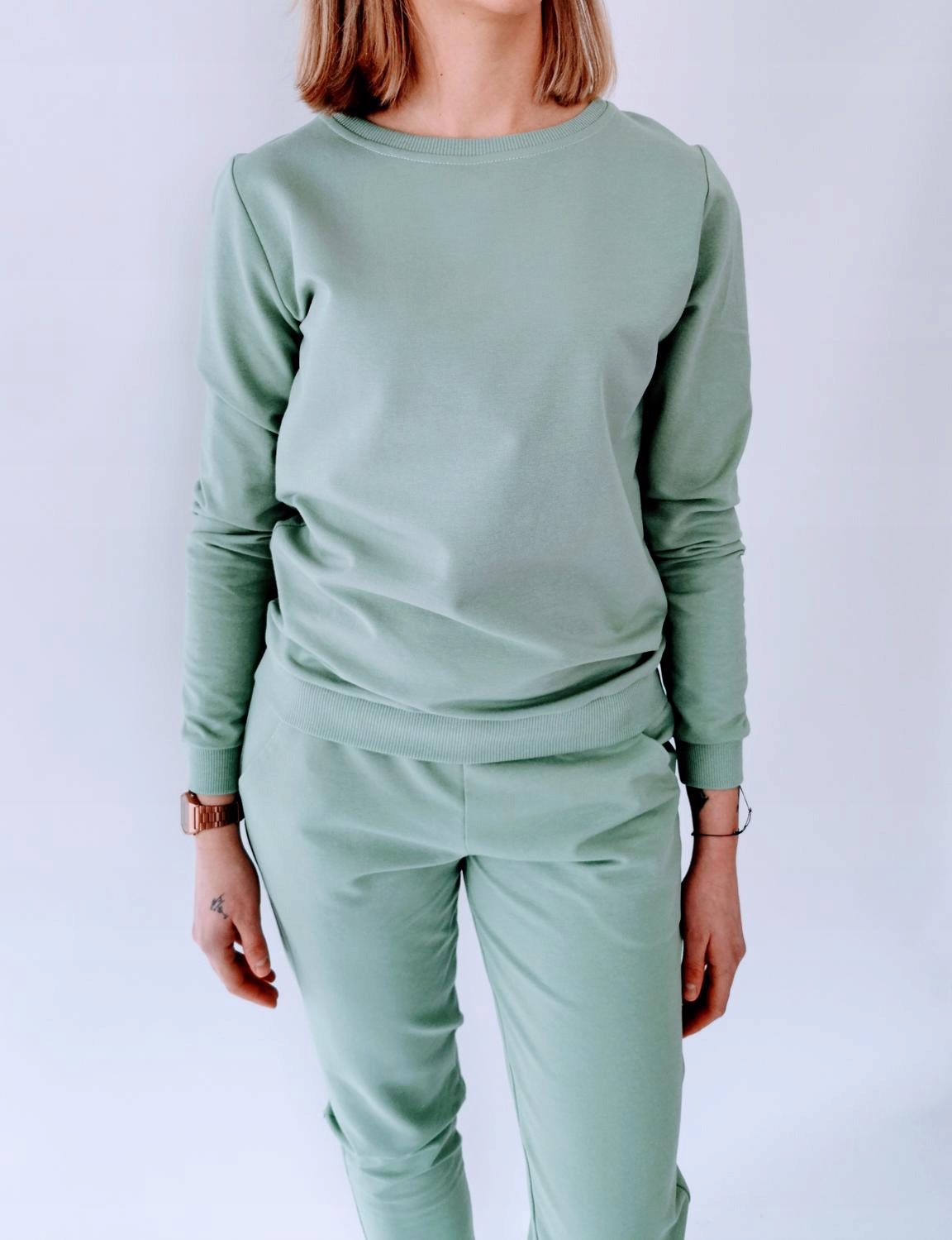 S01C PISTACJOWY KLASYCZNY LEKKI KOMPLET DRESOWY L Rozmiar L