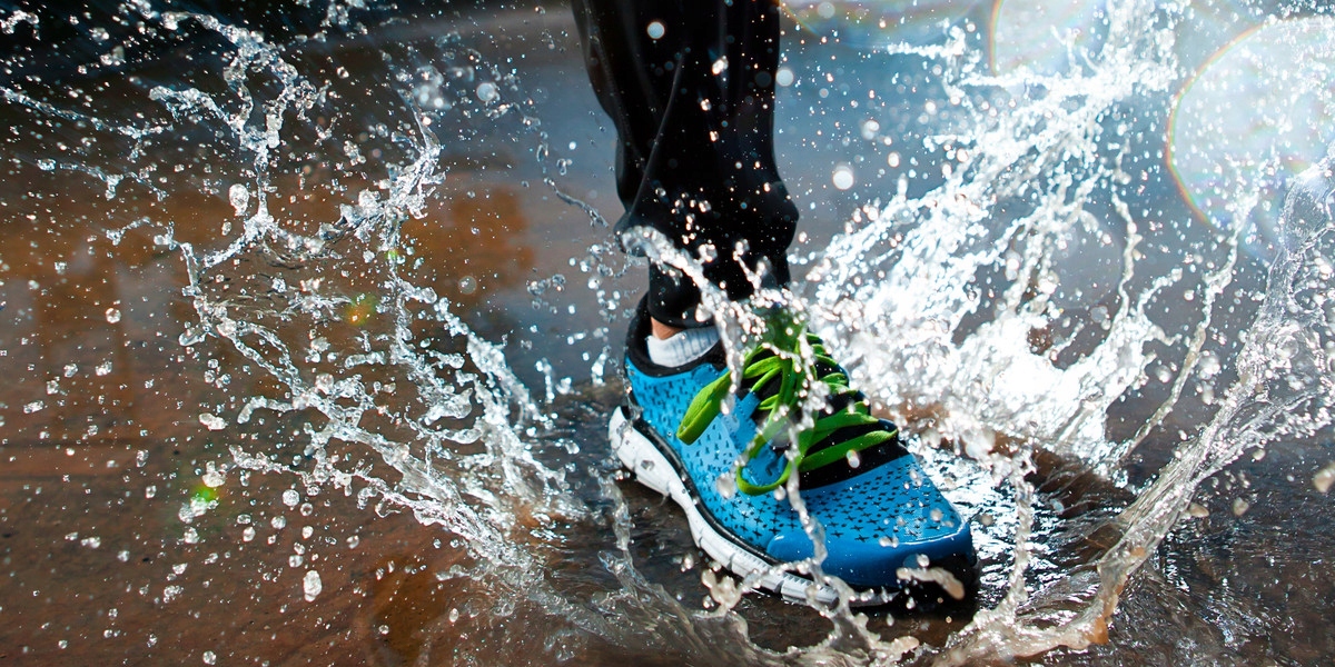 ZESTAW NANO STRONG 400ml SPRAY OCHRONNY DO BUTÓW 400 ml + MAGICZNA GĄBKA Forma spray