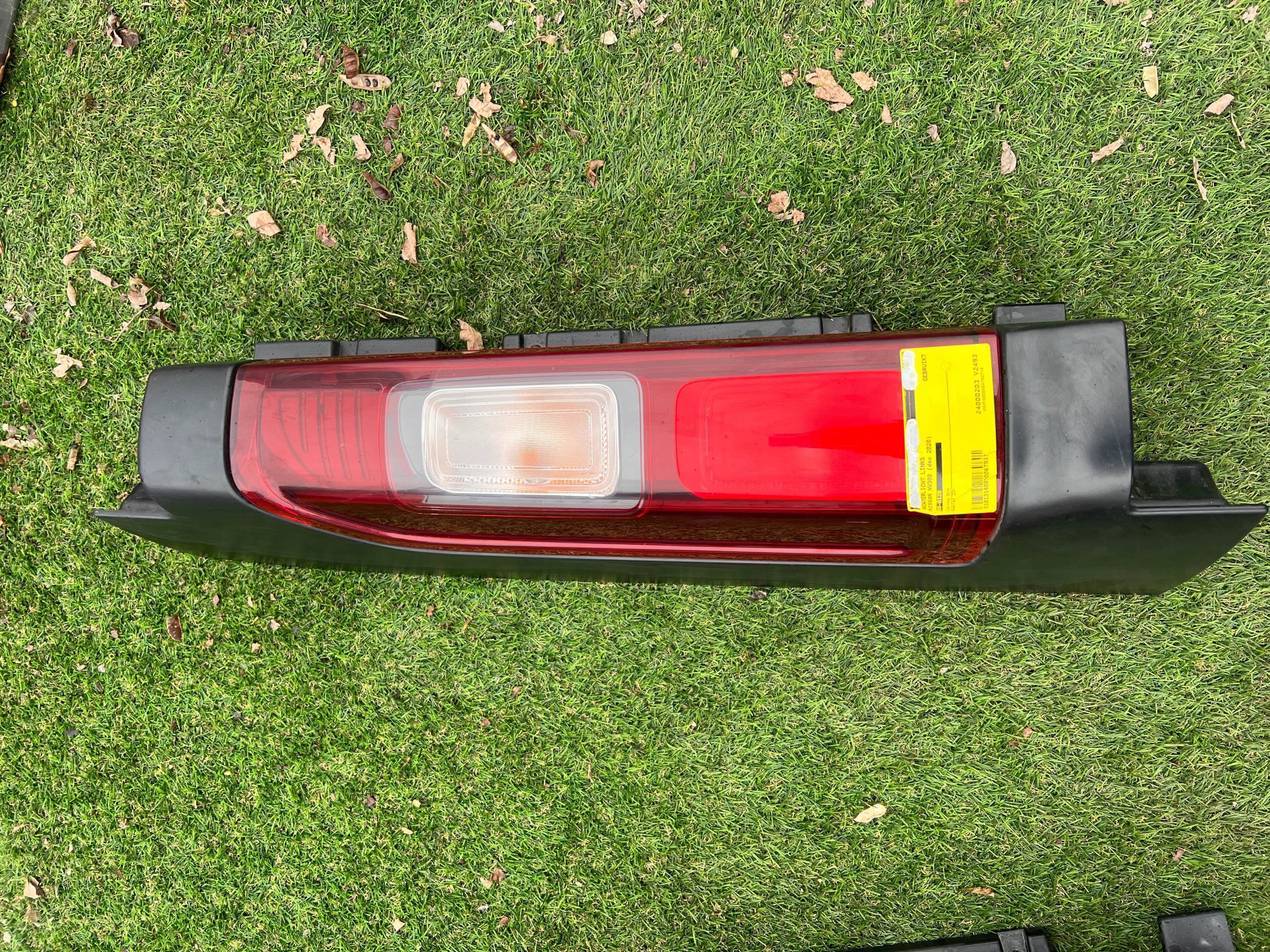 RENAULT TRAFIC light rear left complete original 265A64439R 265A63380R 26