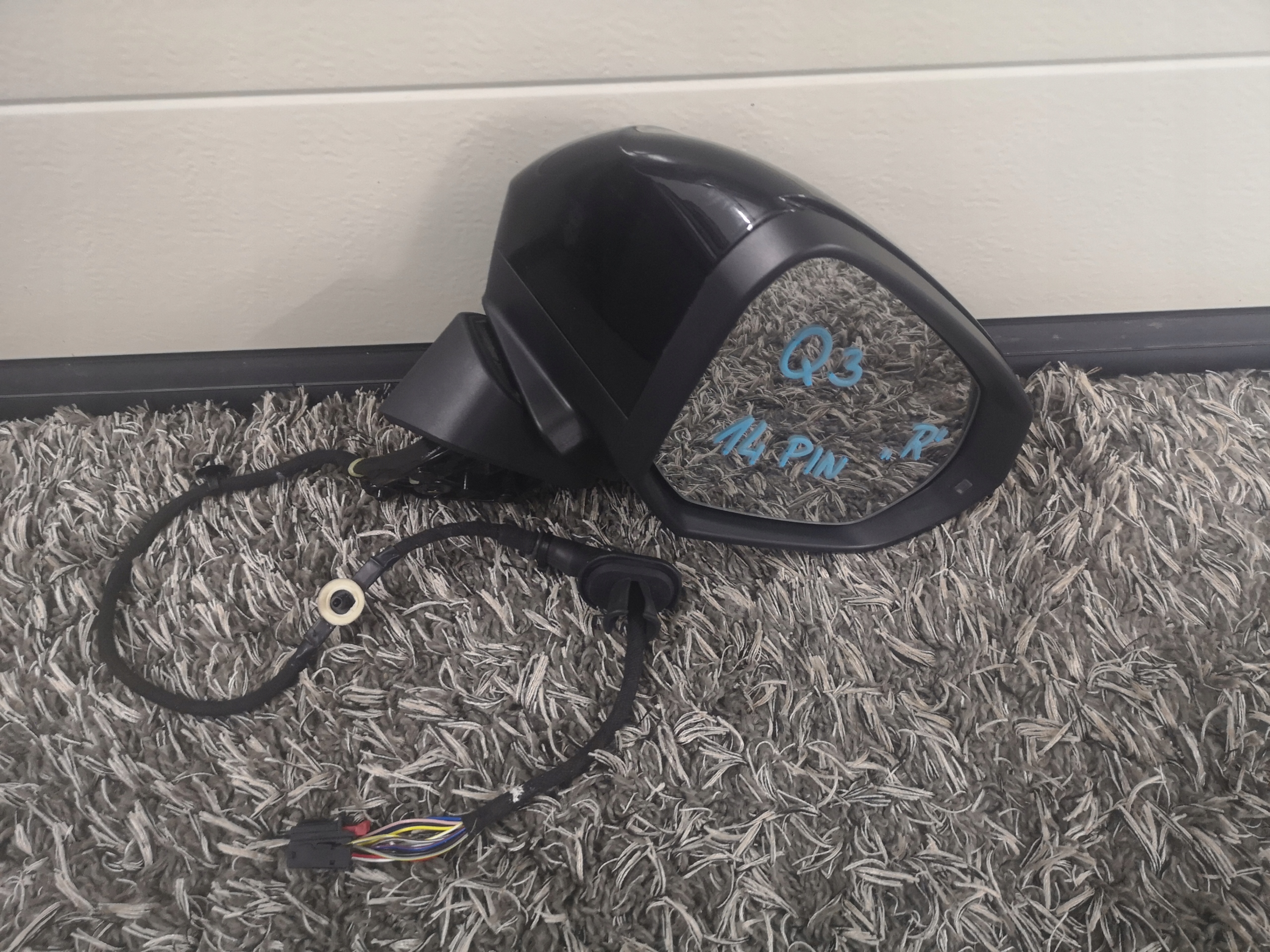 ДЗЕРКАЛО ПРАВЕ AUDI Q3 83A4pin