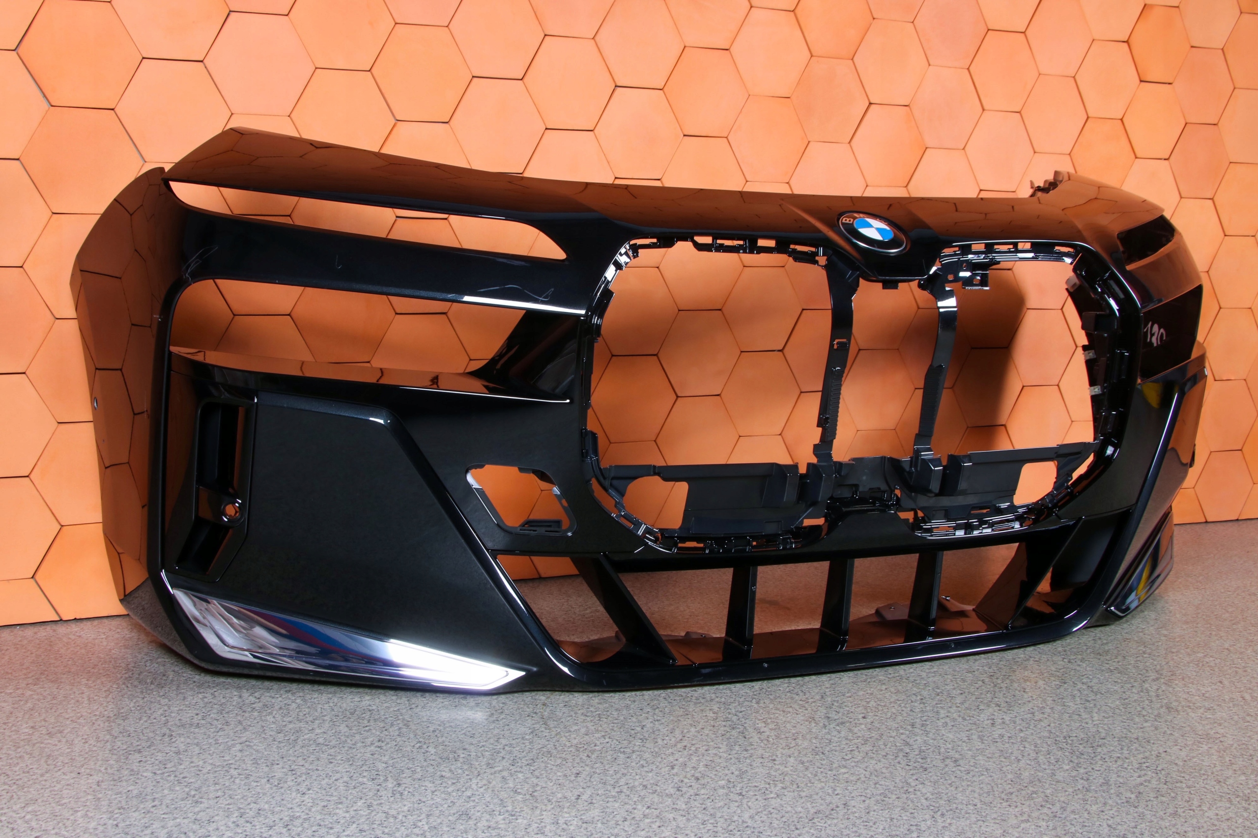 BMW 7 G70 i7 m-packet bumper front front 475