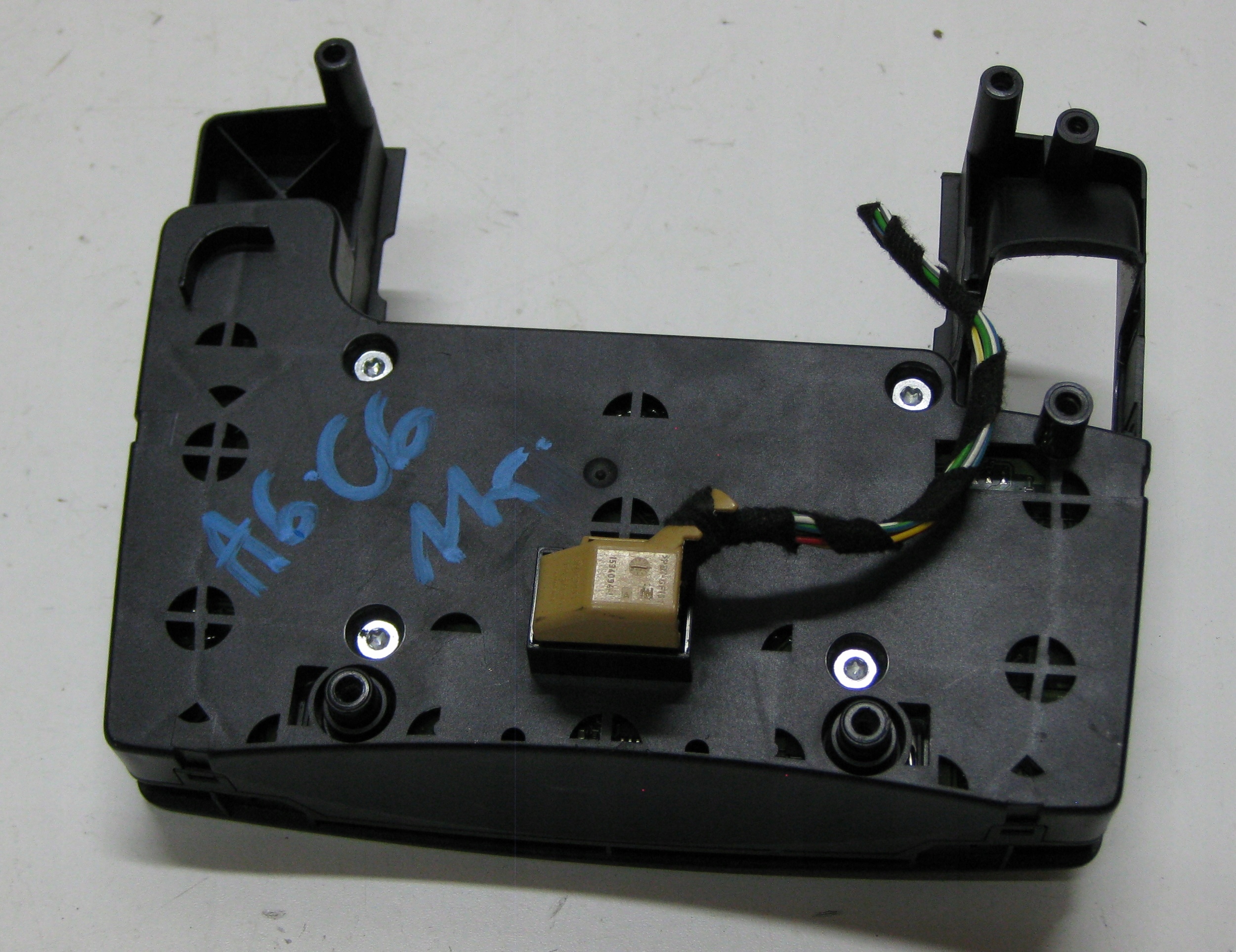 AUDI A6 C6 LIFT KOMBI control panel MMI RADIA MENU 4F1919611S