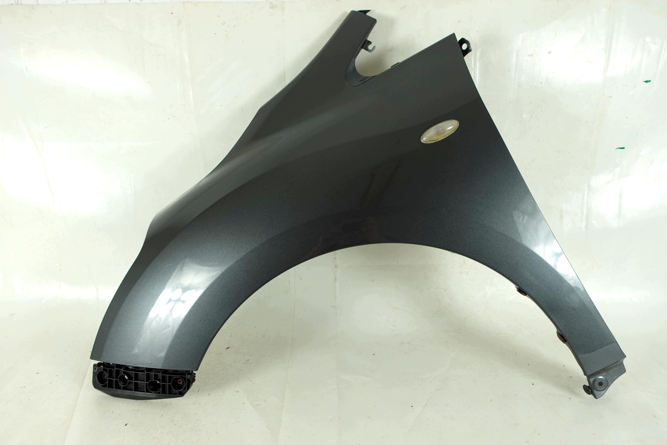 fender left front front TOYOTA VERSO 09-13 2009-2013