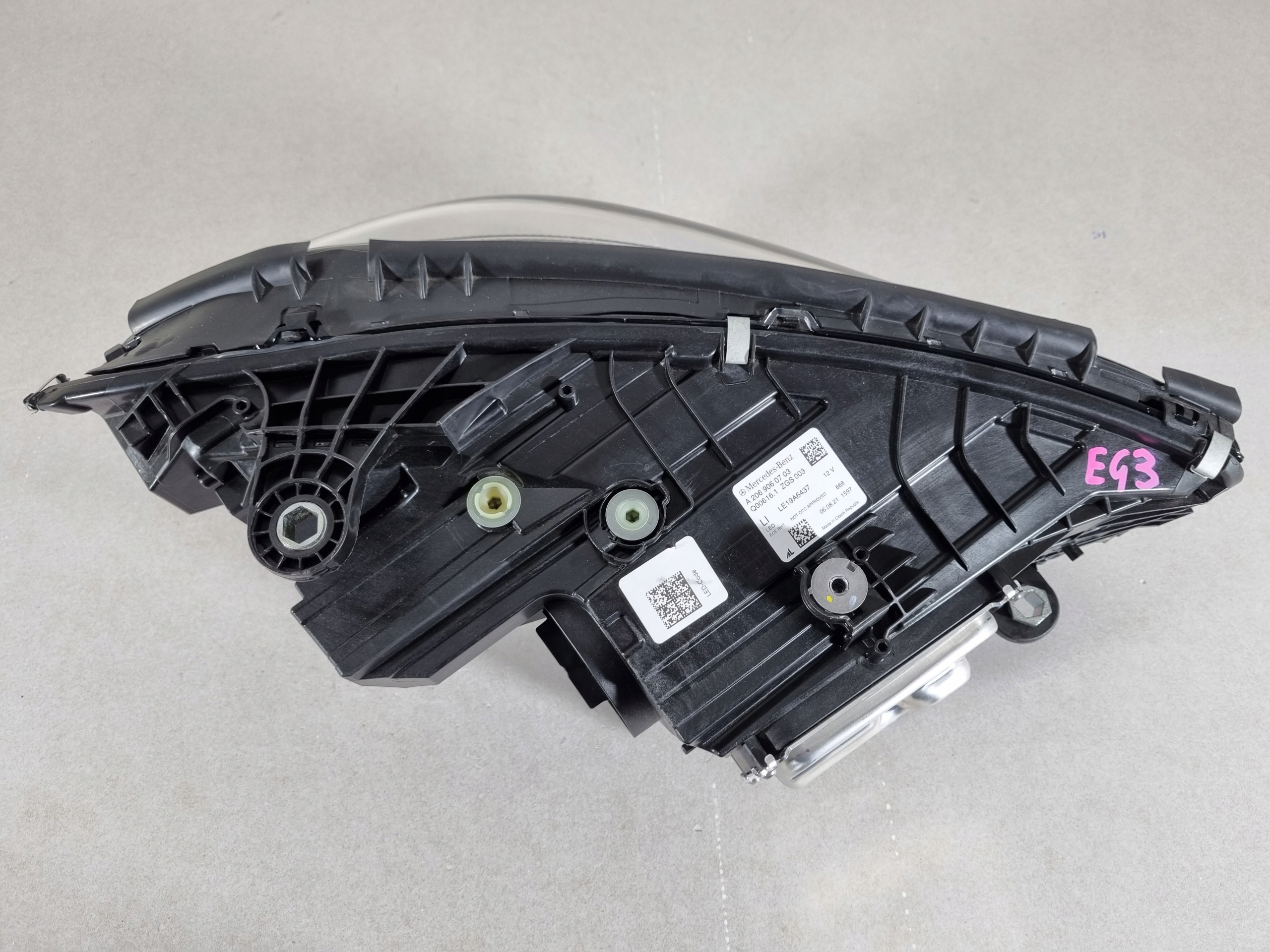 MERCEDES C-klasa W206 FULL LED LAMPA LEWA PRZÓD EU Typ samochodu Samochody osobowe