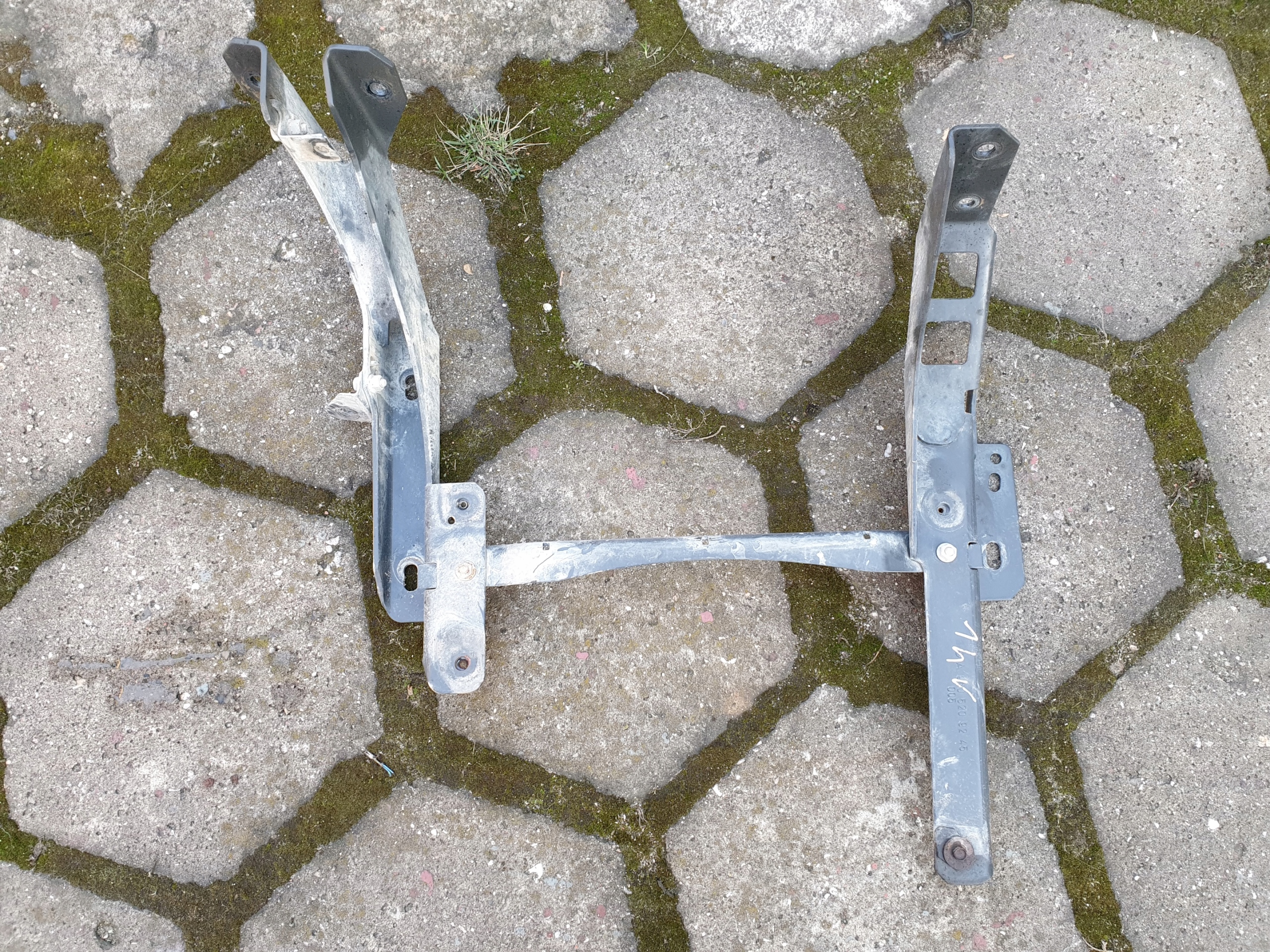 A9605209245 - ACTROS MP4 КОРПУС ПОВІТРЯНОГО ФІЛЬТРА КРІПЛЕННЯ