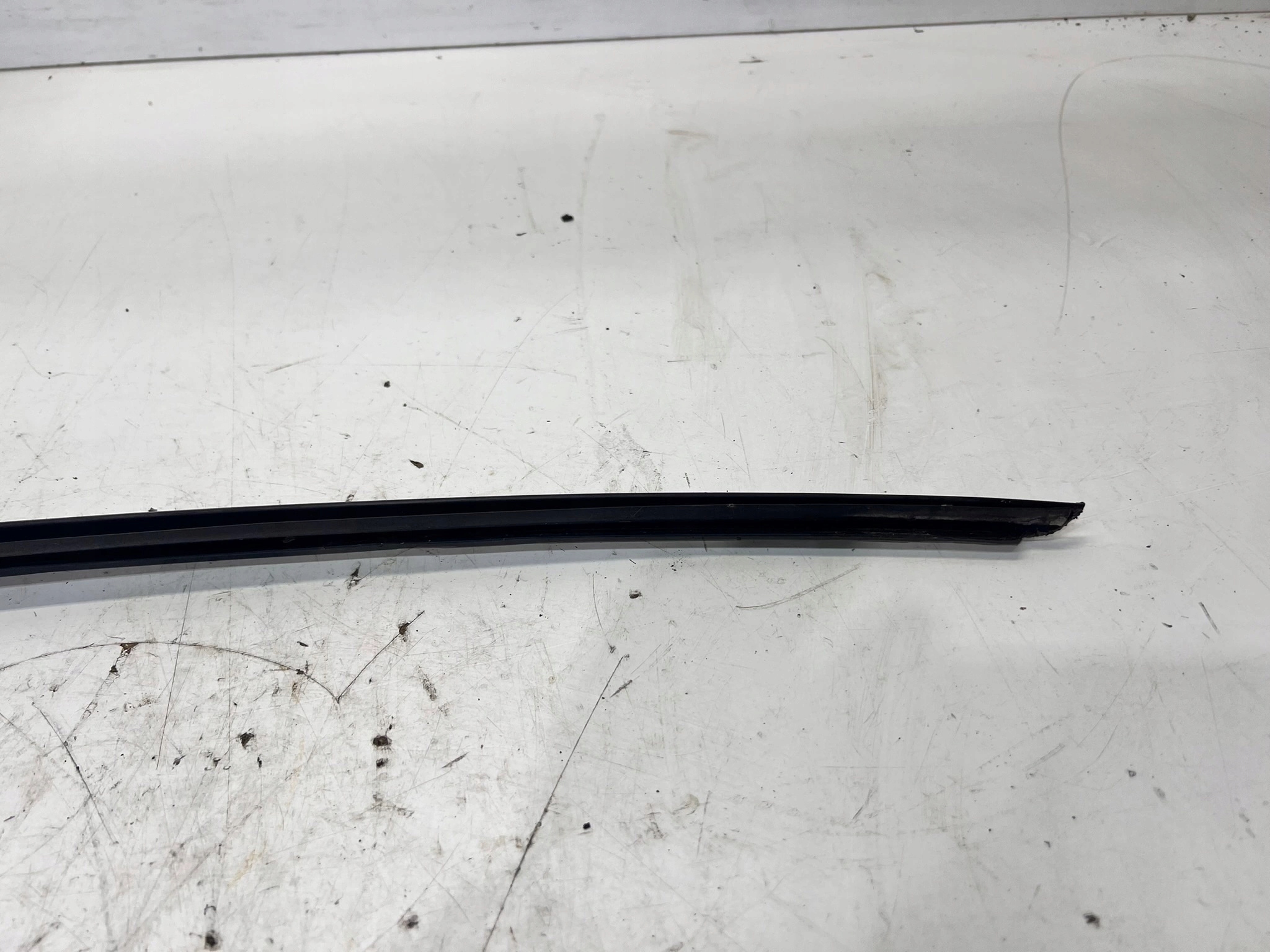 moulding dust windows CZOLOWEJ right front AUDI A6 C7 4G0854328A