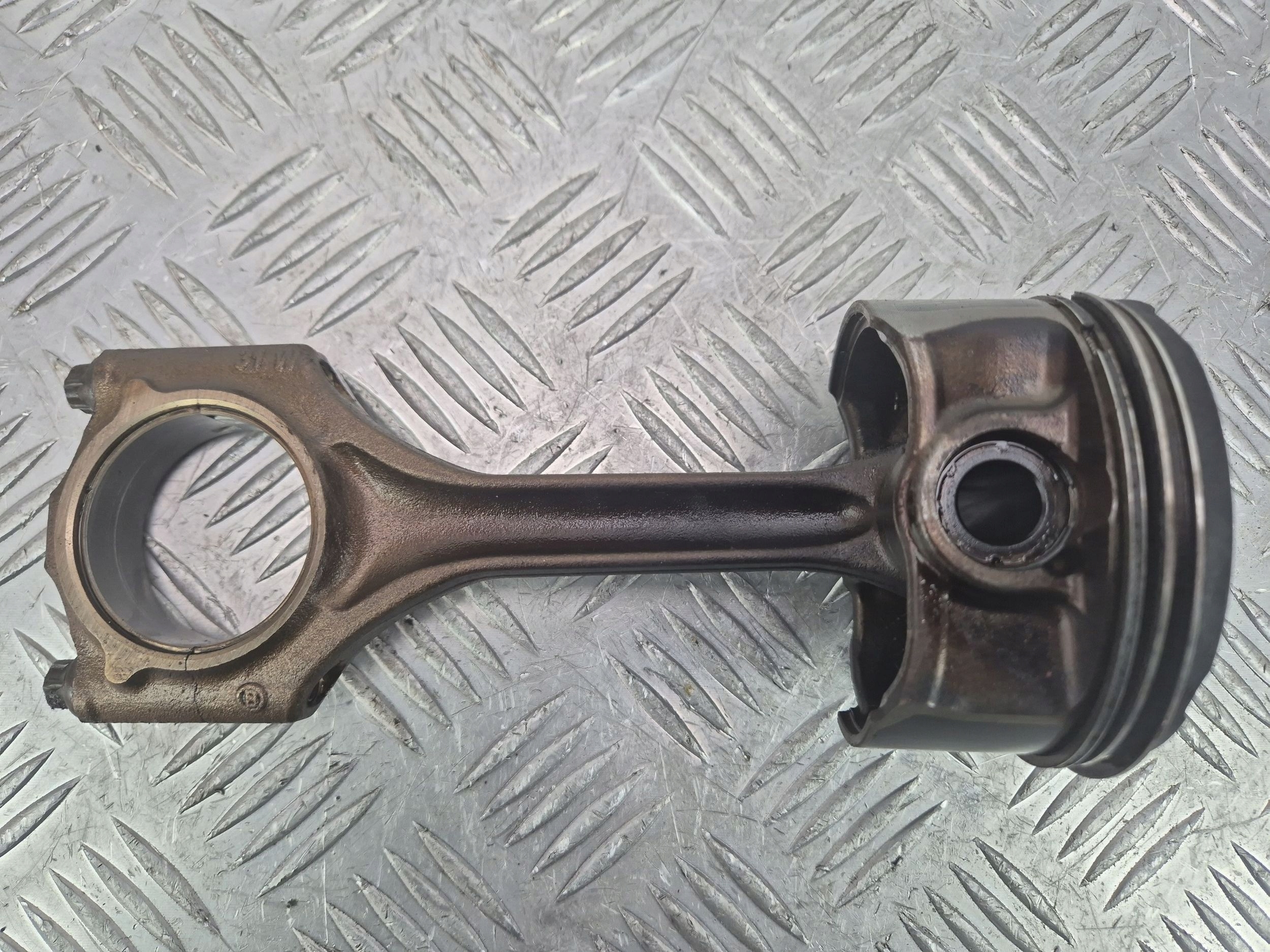 piston with connecting rod BMW 5 E60 E61 525i 84L59 M54
