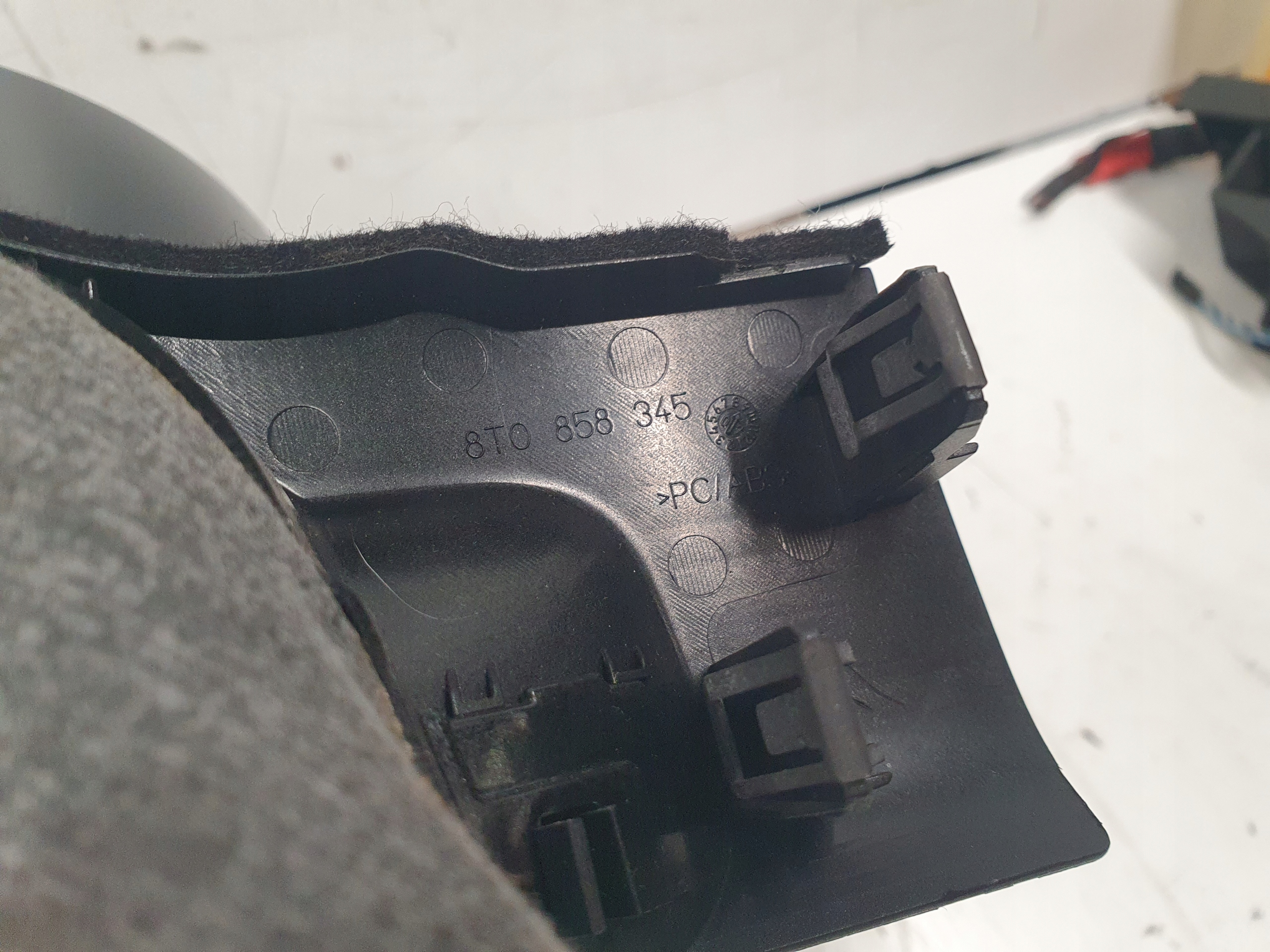 Audi A5 8T 07- 1.8 TFSI 07- obal volantu