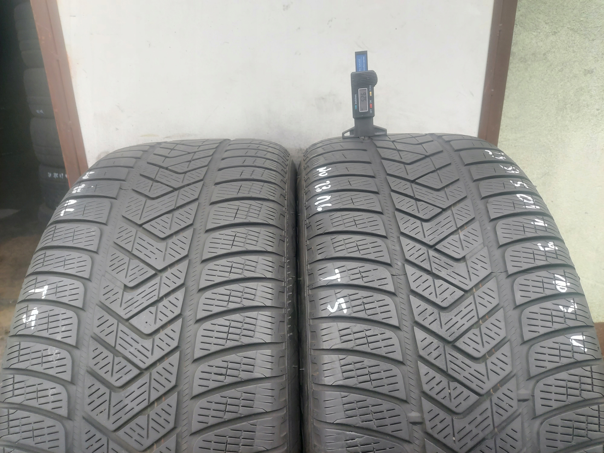 235/55/19 PIRELLI SCORPION WINTER NO 5MM 2ШТ