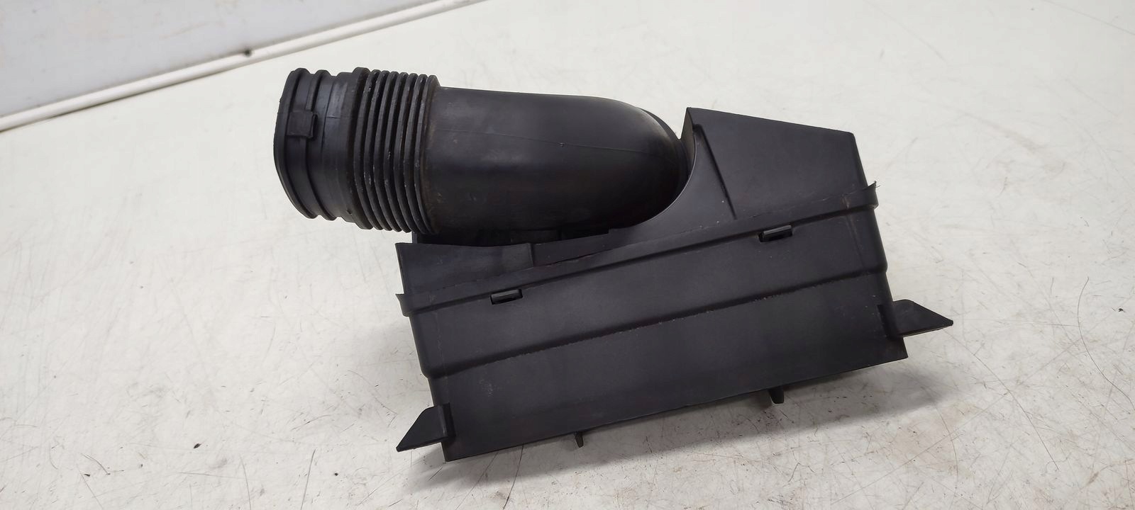 tube intake drain pipe dolotowa air VW Golf VI plus