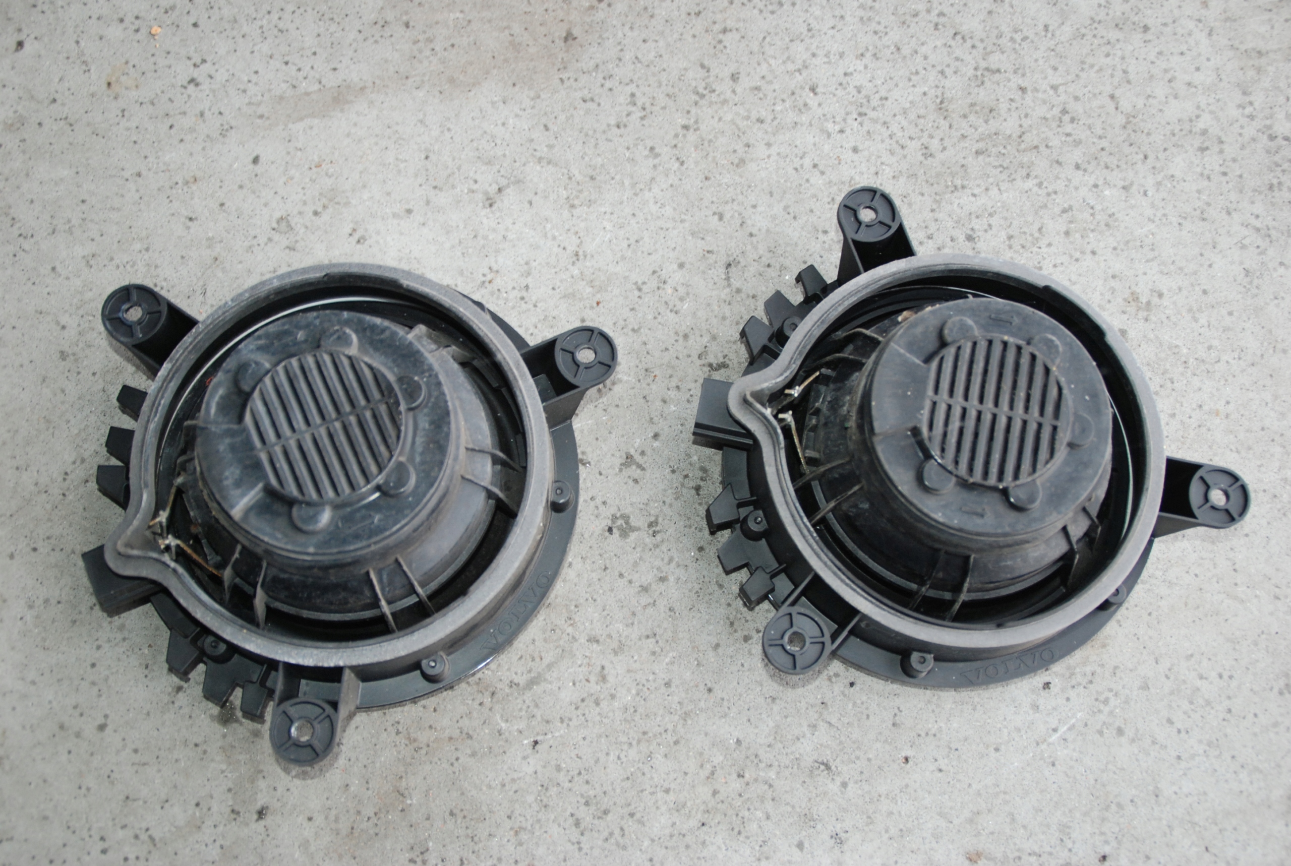 VOLVO V70 III S80 II GŁOŚNIK DYNAUDIO 30797726 Producent części DICHTOMATIK