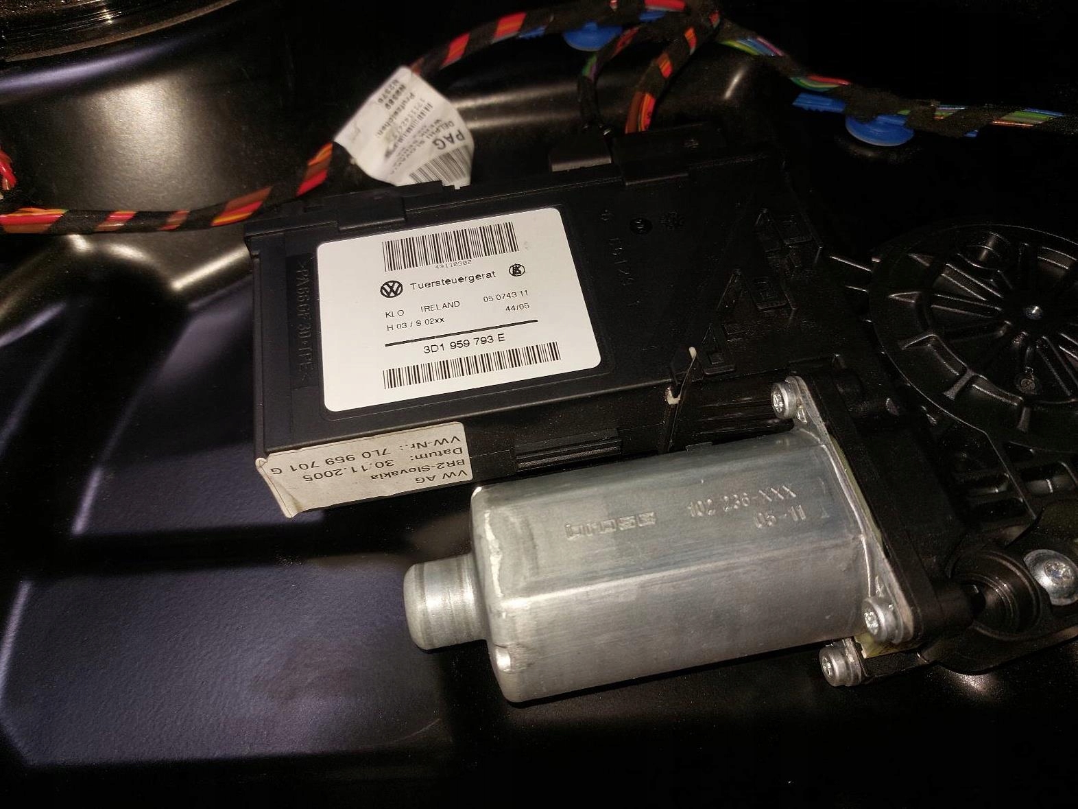 door complete left front PORSCHE CAYENNE and LC9Z 3D1959793E