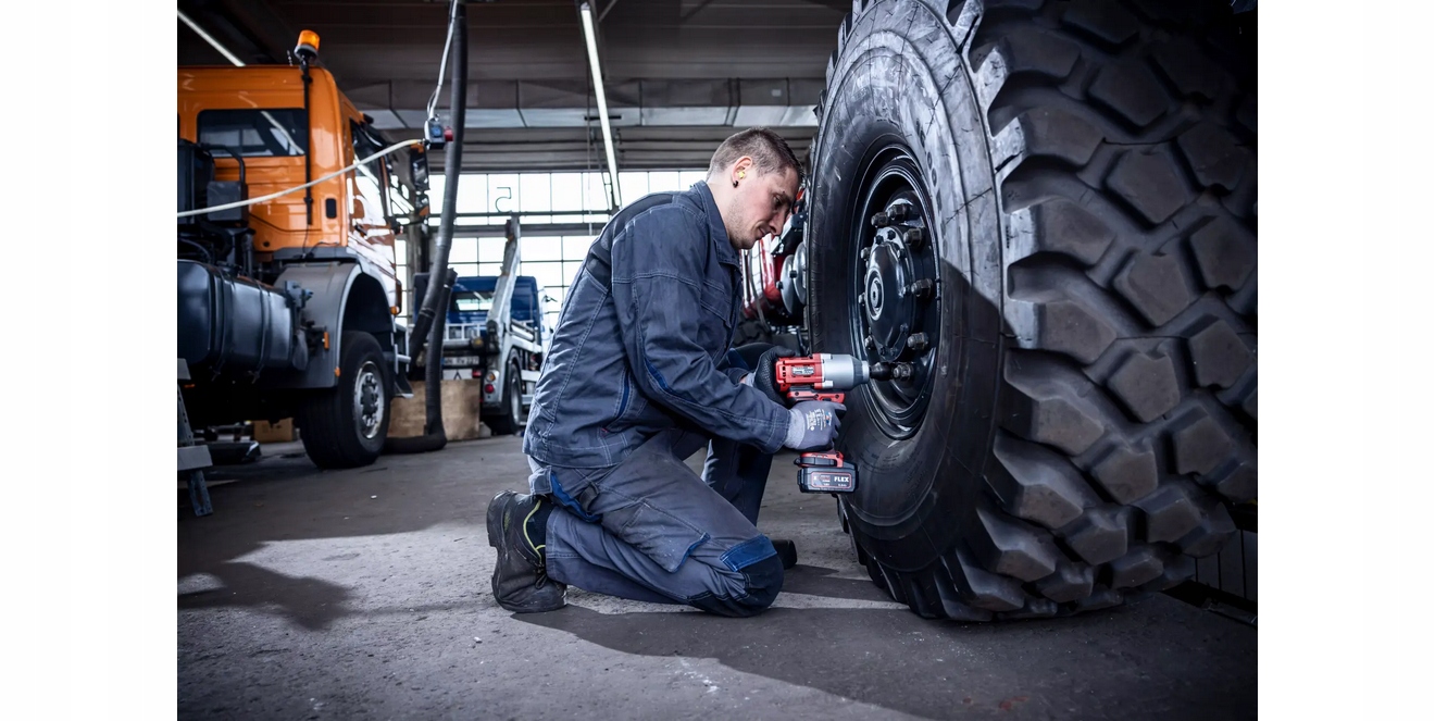 KLUCZ UDAROWY FLEX IW 1/2 950Nm 18,0-EC + NASADKI Rodzaj klucz udarowy