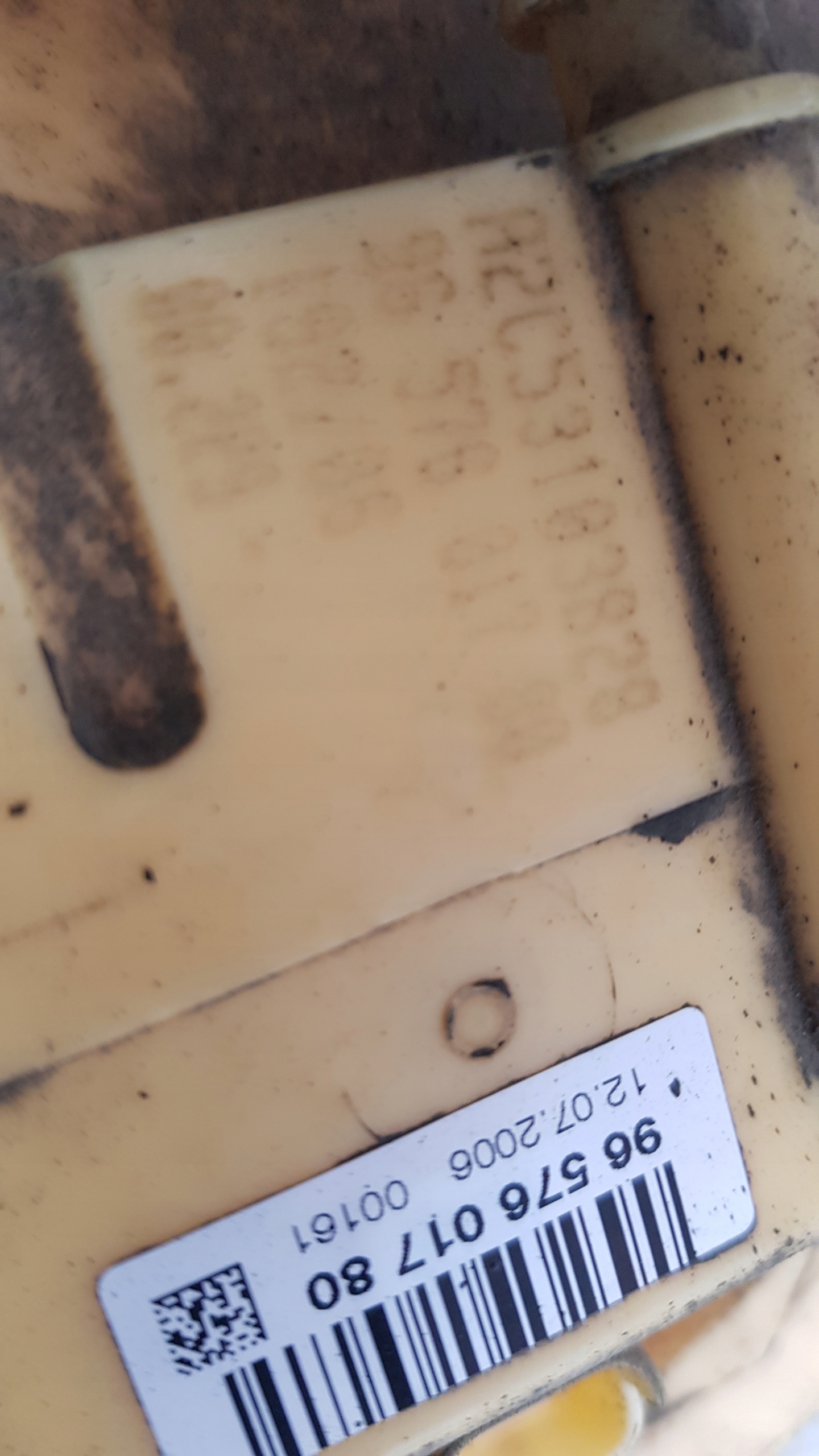 CITROEN C4 e 2.0 HDI Pompa carburante Pompa 9657601780