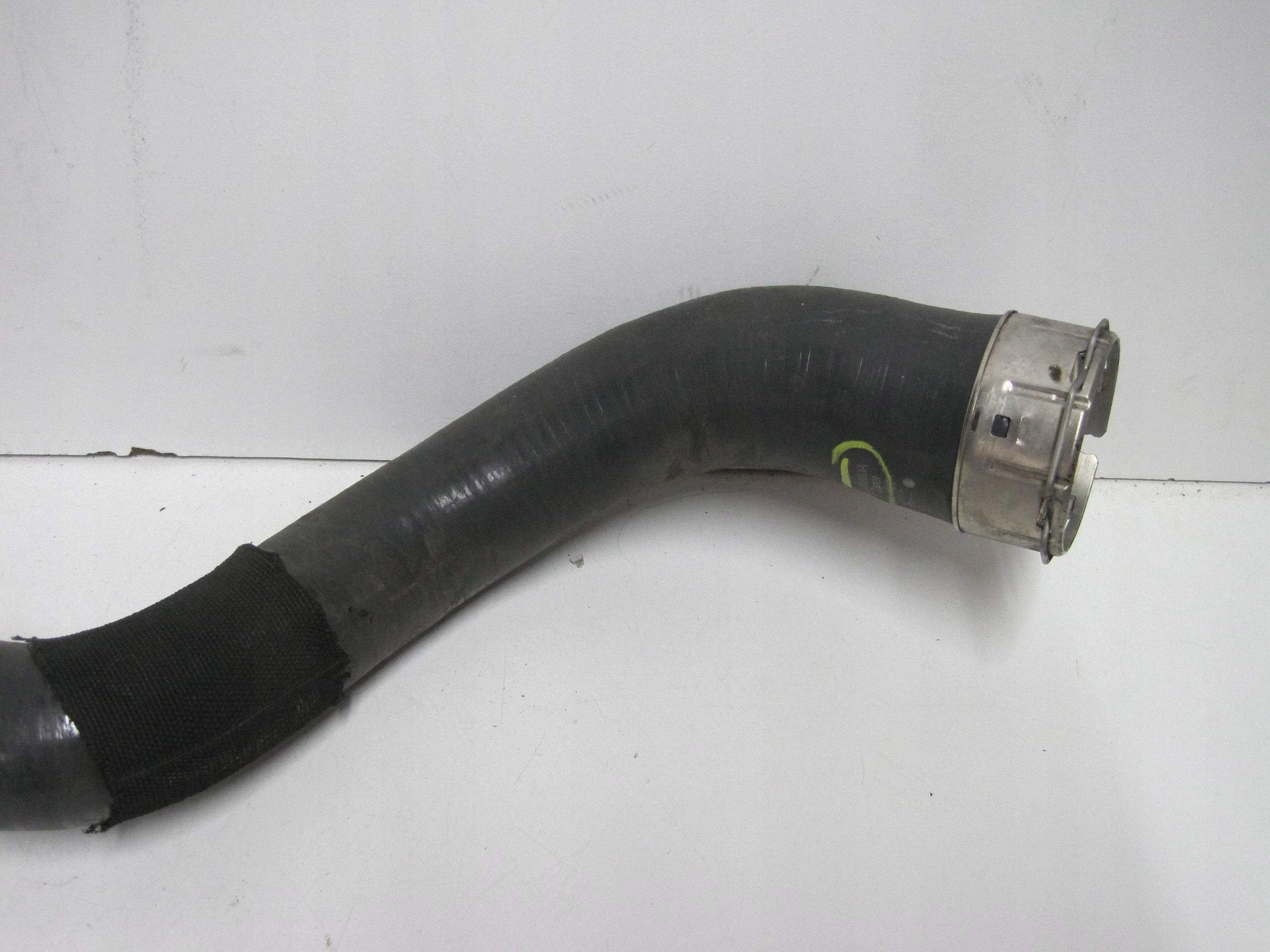 hadice intercoolera předek DACIA SANDERO III 144609120R RENAULT CLIO
