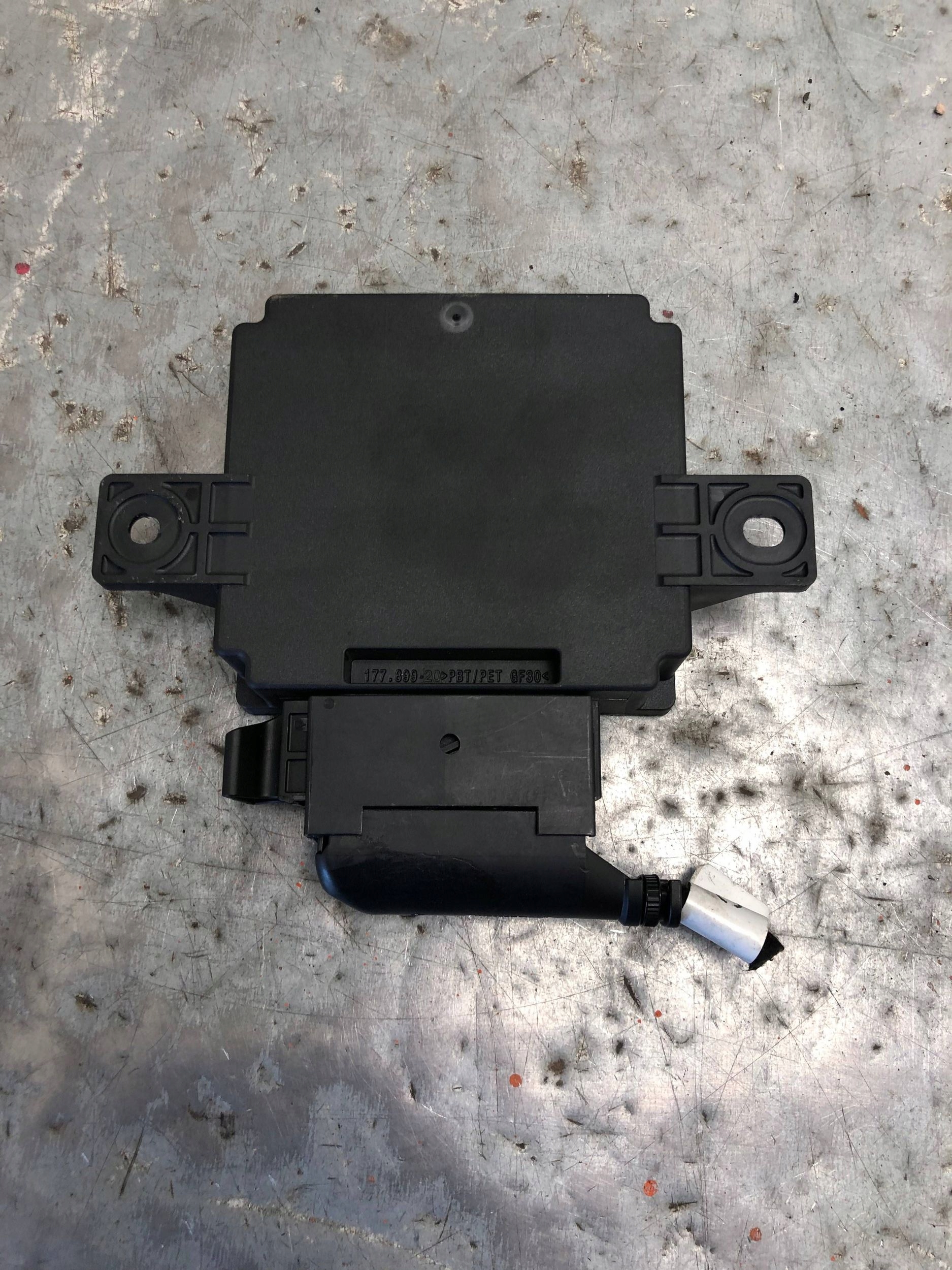 STABILIZATOR di tensione VW TOURAN III 3AA919041