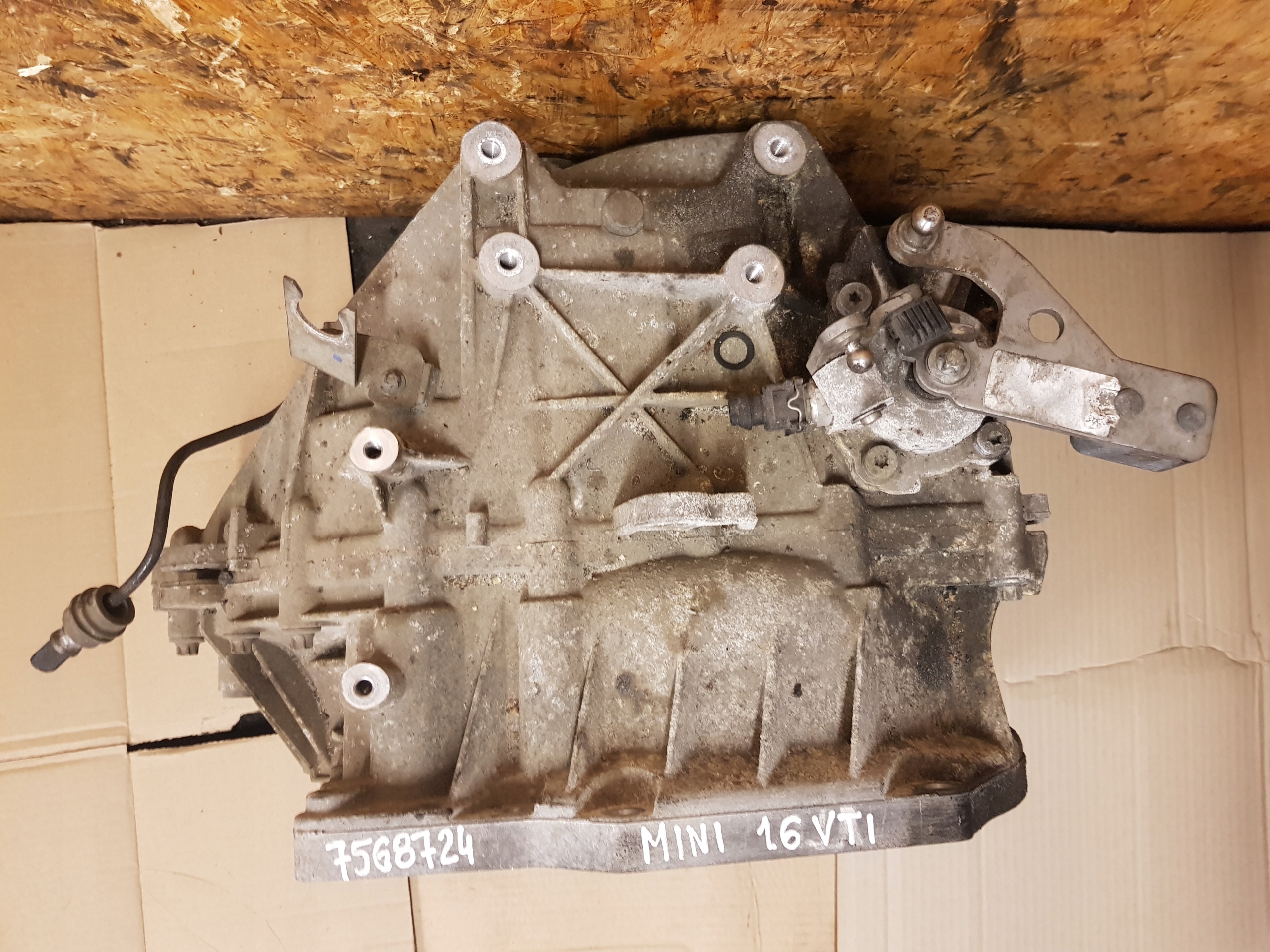 MINI COOPER R56 1.4 N12B14AA акпп 7568724