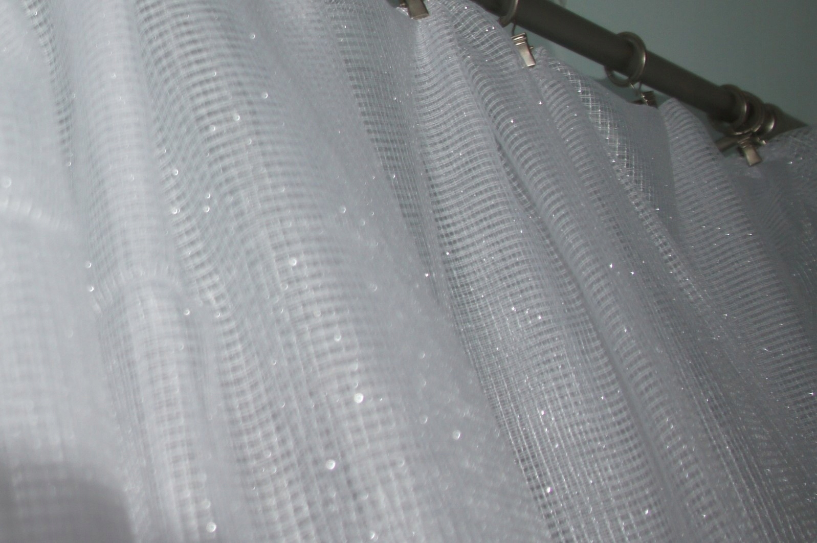 MARKIZETA GŁADKA BŁYSZCZĄCA SZRON ŚWIECĄCA NIĆ RASZLOWANA WŁOSEK SALON Marka inna marka