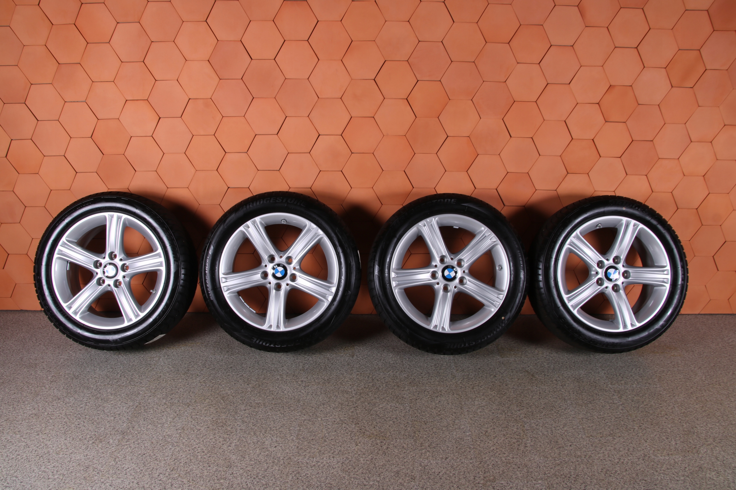 BMW F30 F31 F32 F33 F36 зимние колеса диски шины