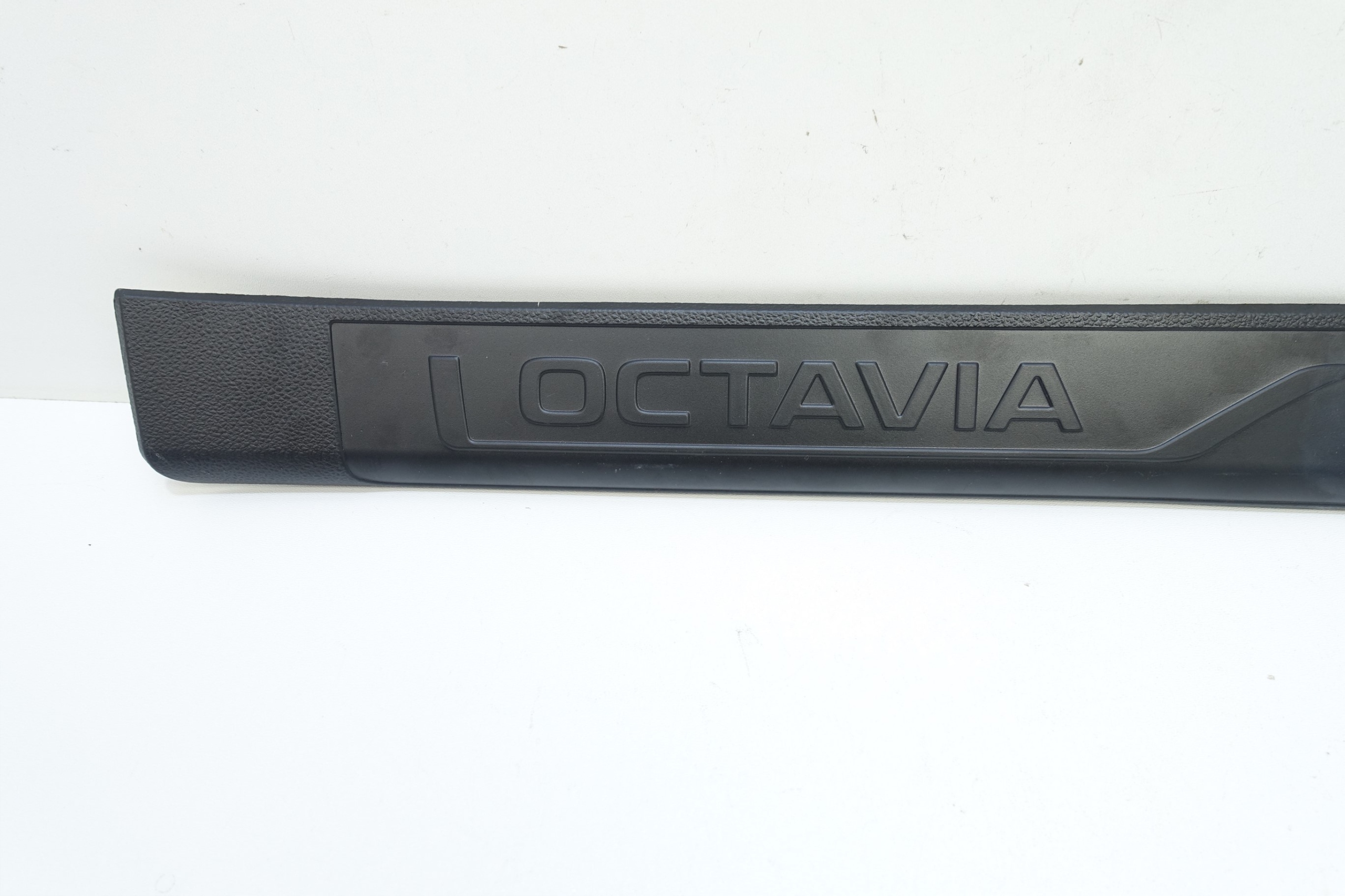 decorative trim SKODA OCTAVIA III 5E0071303