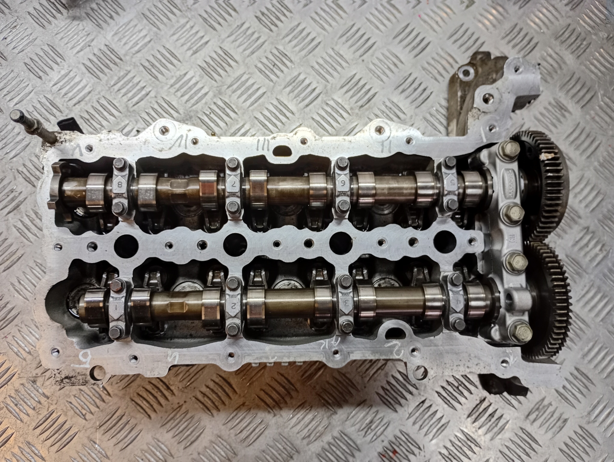 hlava vačky 1.6 CDTI OPEL ASTRA K V 55489312