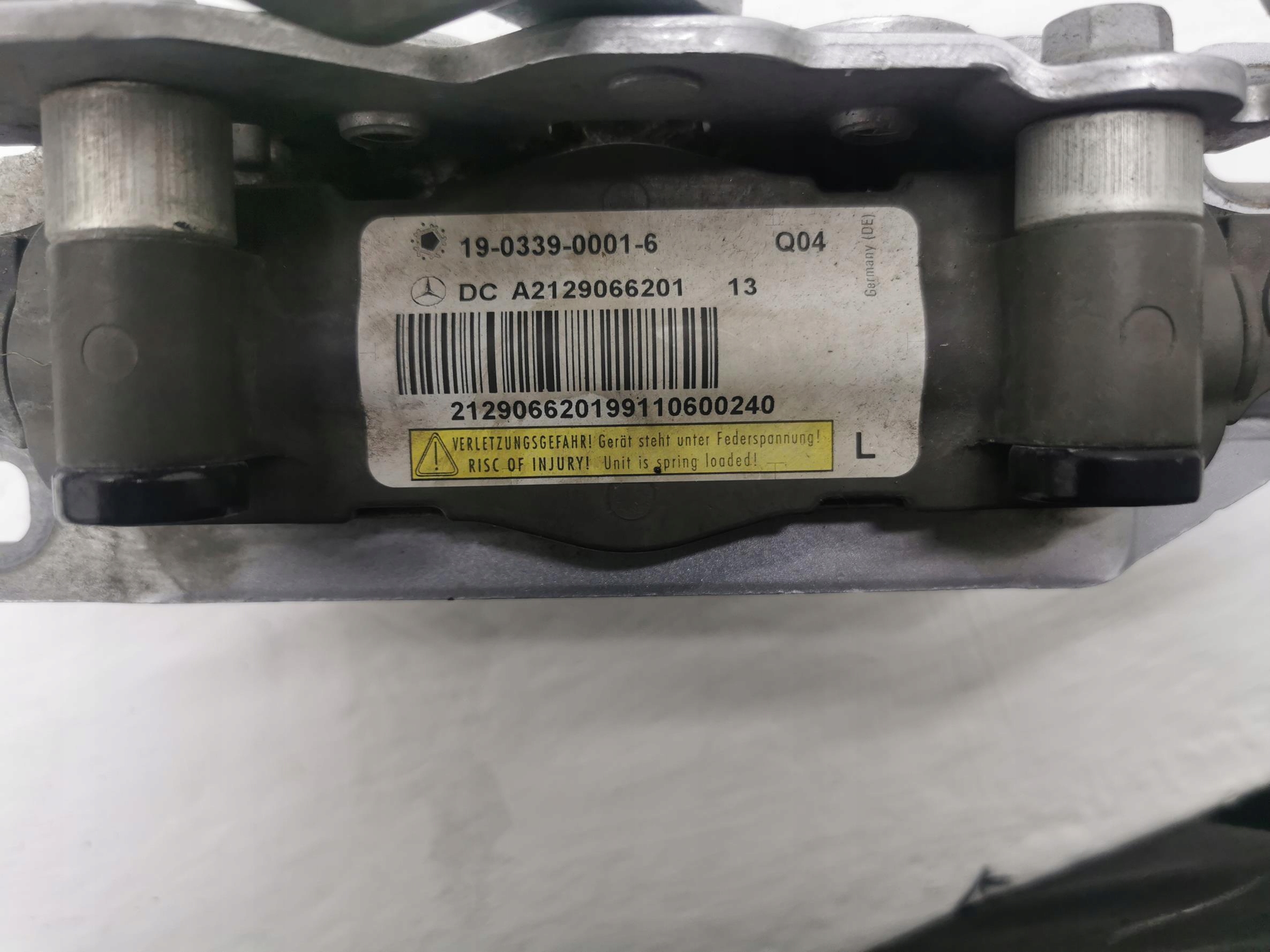 NABOJ bonnets hinge left MERCEDES E-KLASA W212 775