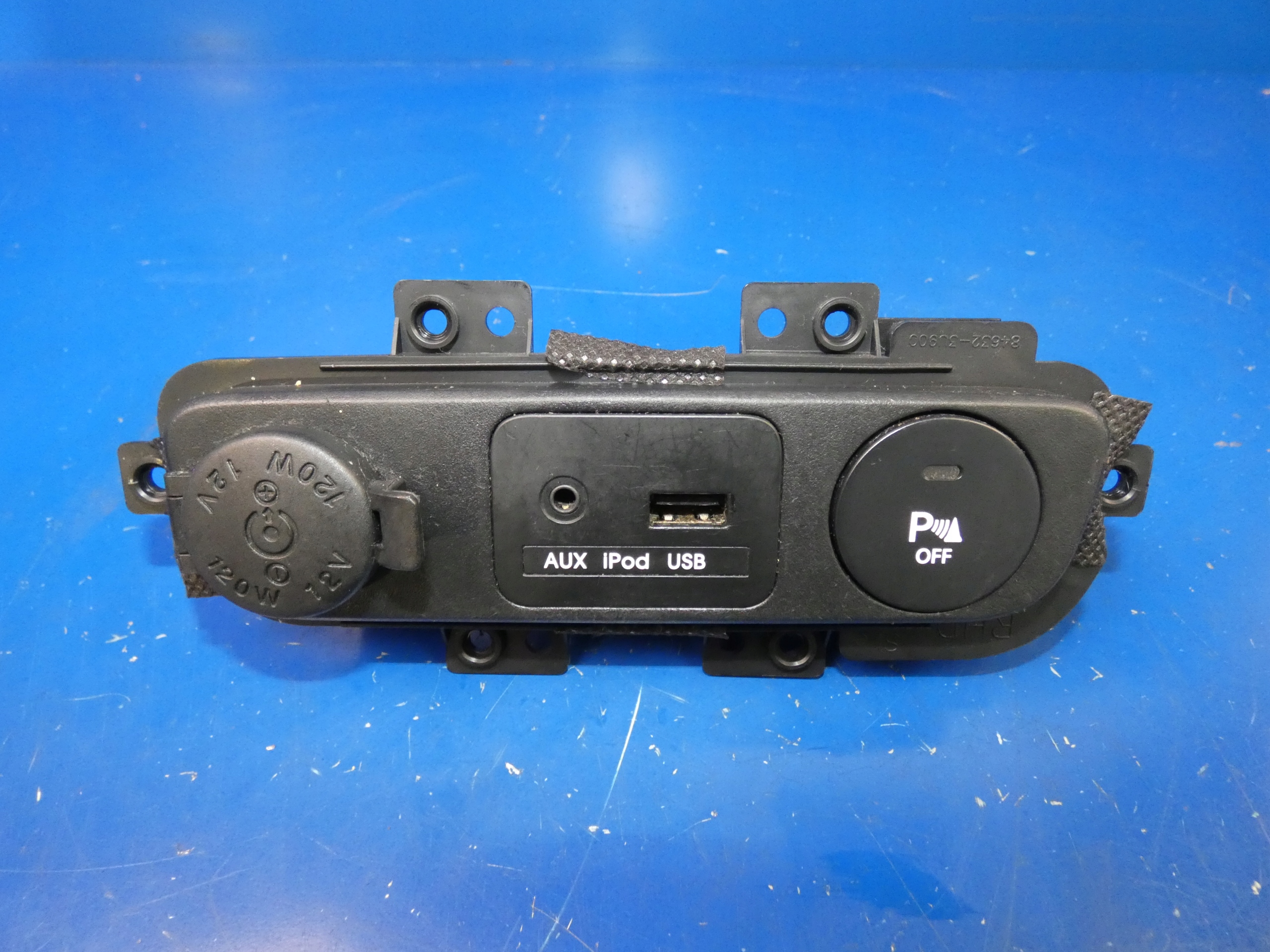 KIA SPORTAGE III adapter USB AUX 12V