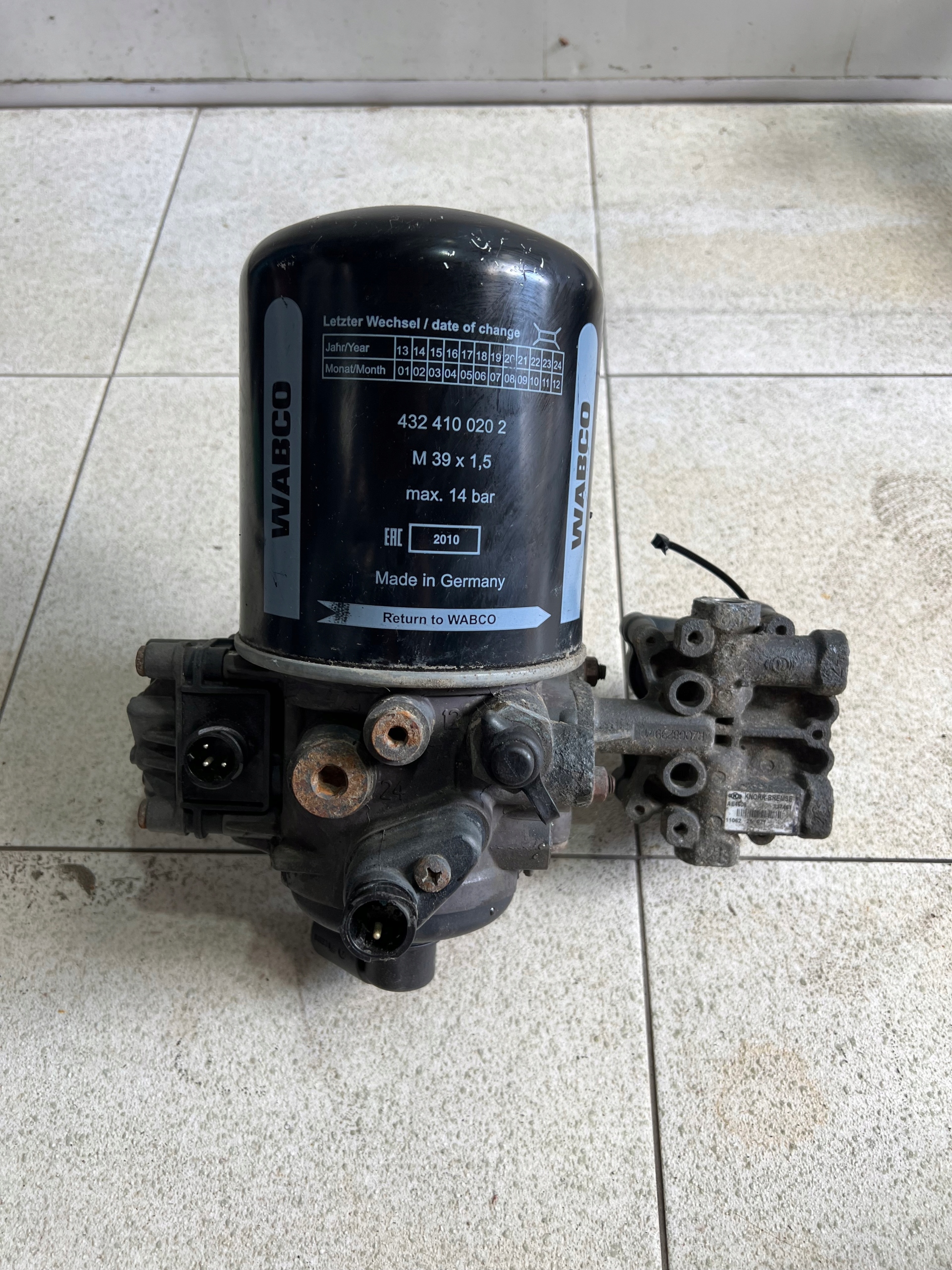 Zawór osuszacz powietrza Iveco Eurocargo 08-15