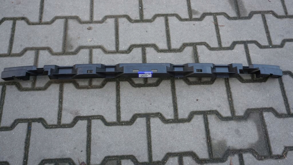 VOLVO V90 - bumper bracket rear part