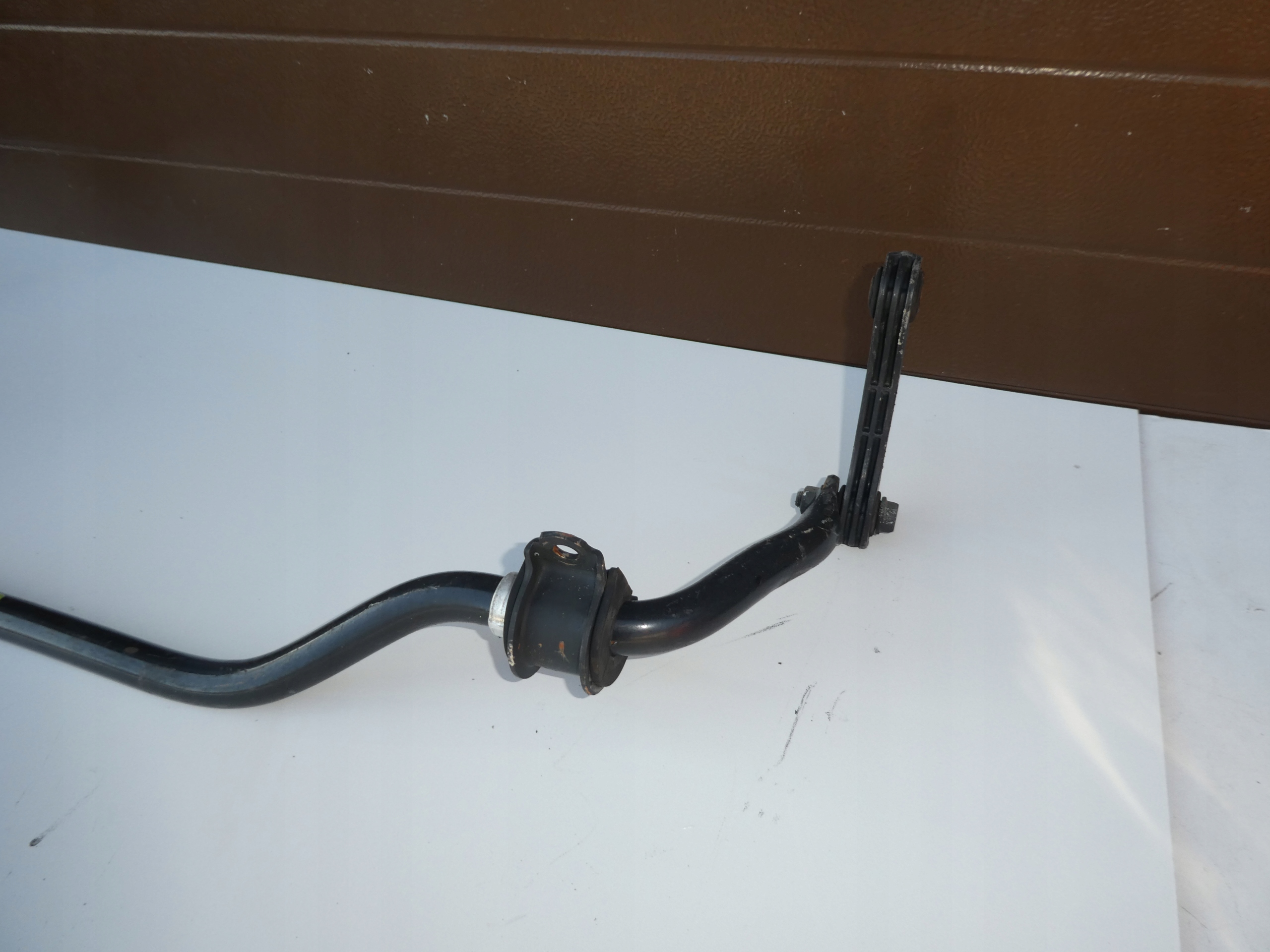 VW AMAROK 2H stabilizer rod front