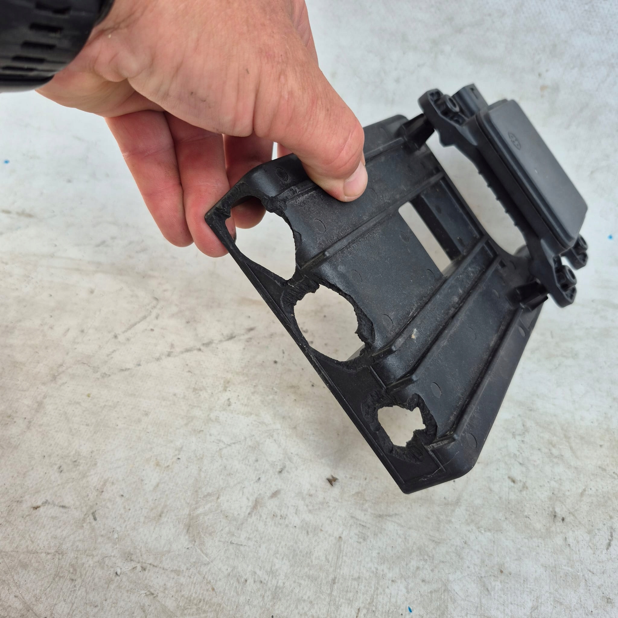 HYUNDAI IONIQ 5 V 21- RADAR SENSOR DISTRONIC 99110-GI000