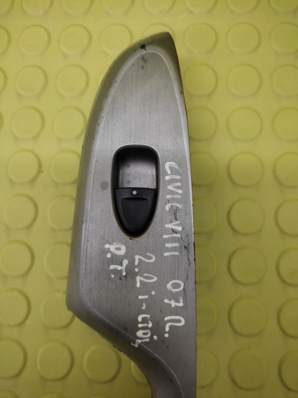HONDA CIVIC VIII UFO switch windows right rear part 83740SMGE020UHS