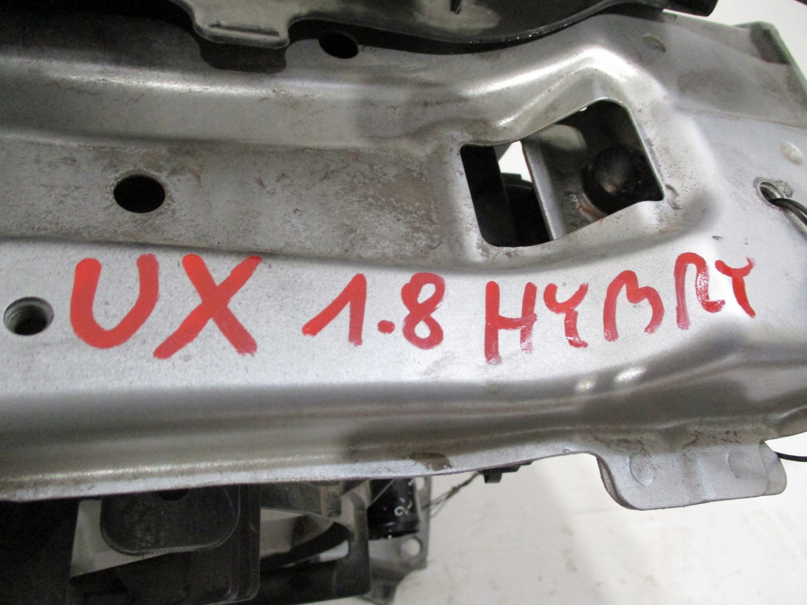 CHŁODNICE PAS PRZEDNI LEXUS UX250 UX 1,8HYB Typ samochodu Samochody osobowe