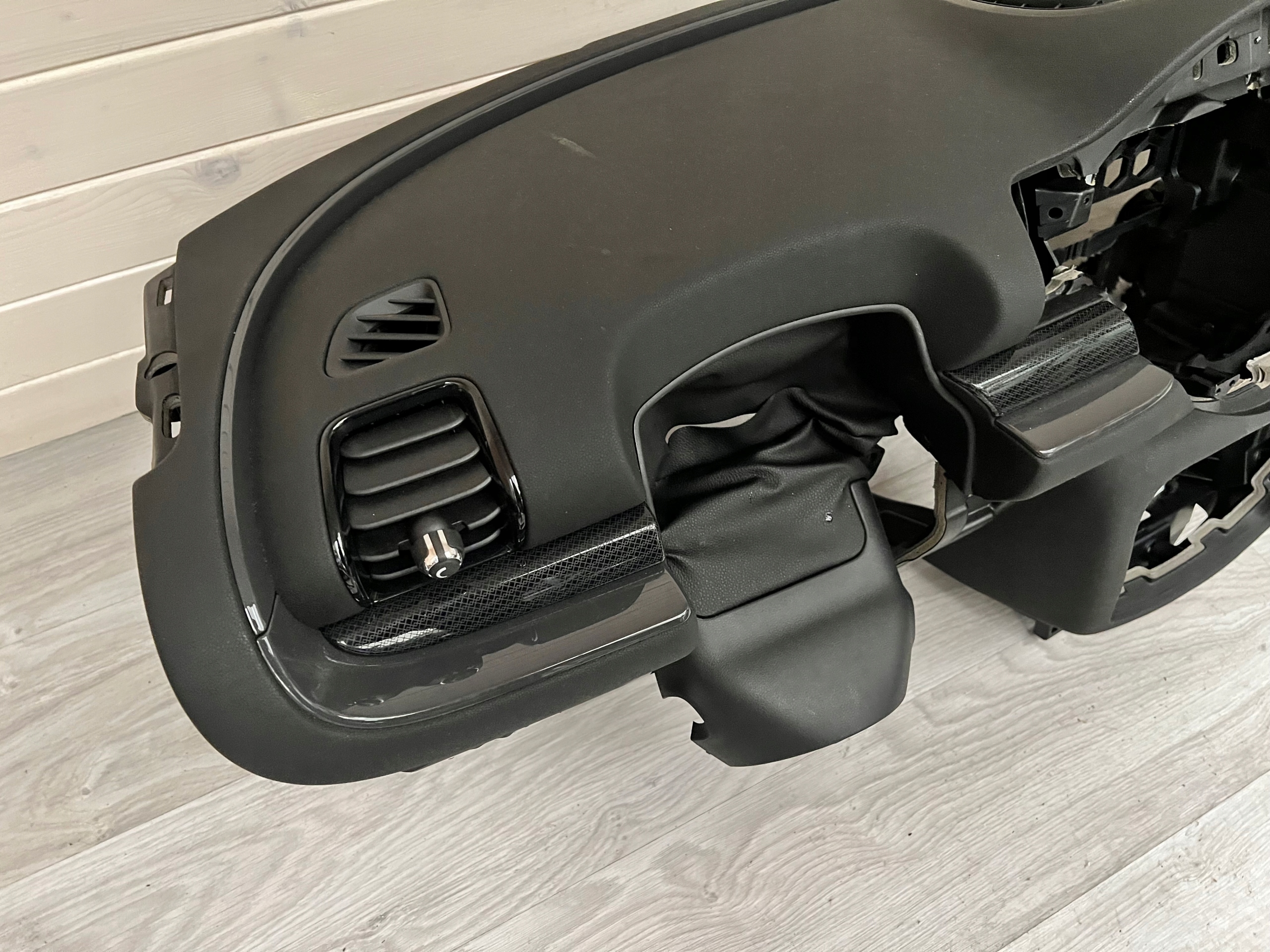 MINI F54 Clubman dashboard instrument panel console originál without HUD