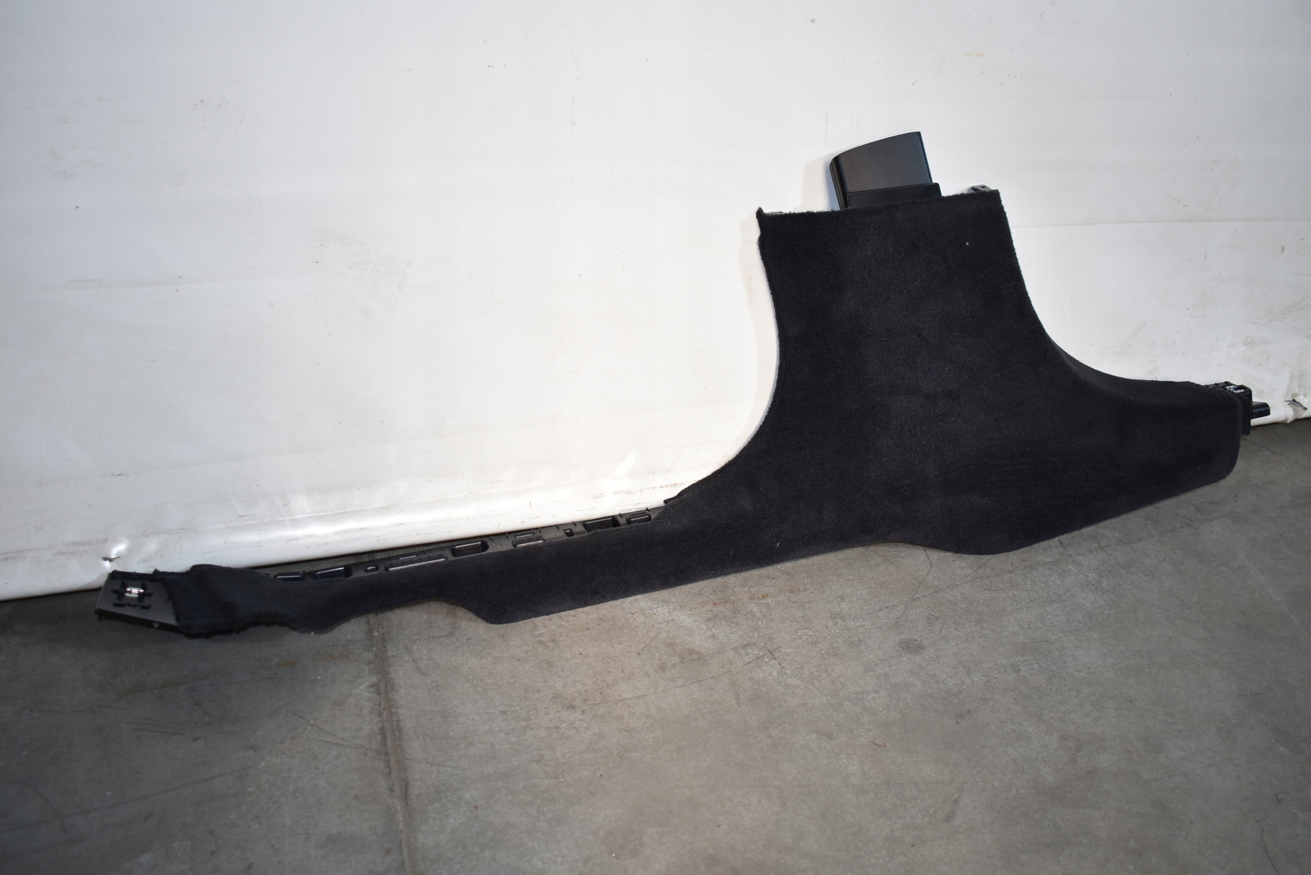 IDEALNA cover SLUPKA B moulding threshold left BMW G70 1