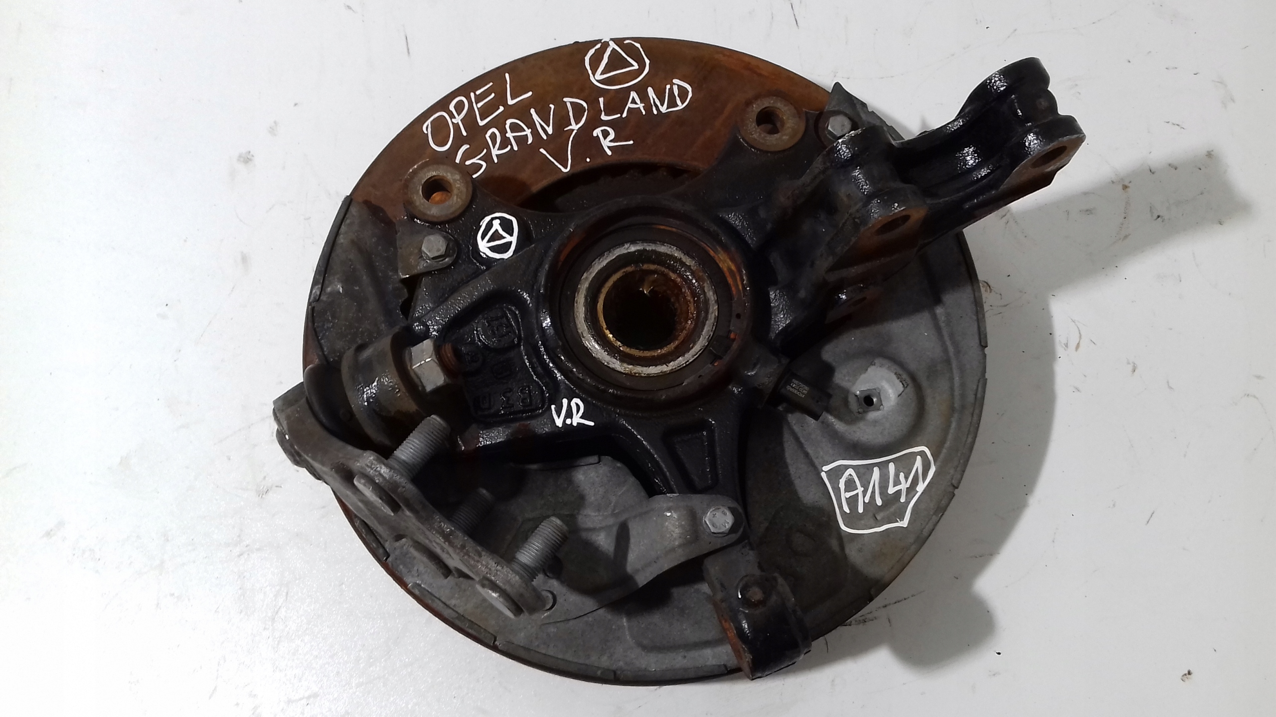 OPEL GRANDLAND otoč pravý předek čepu B3