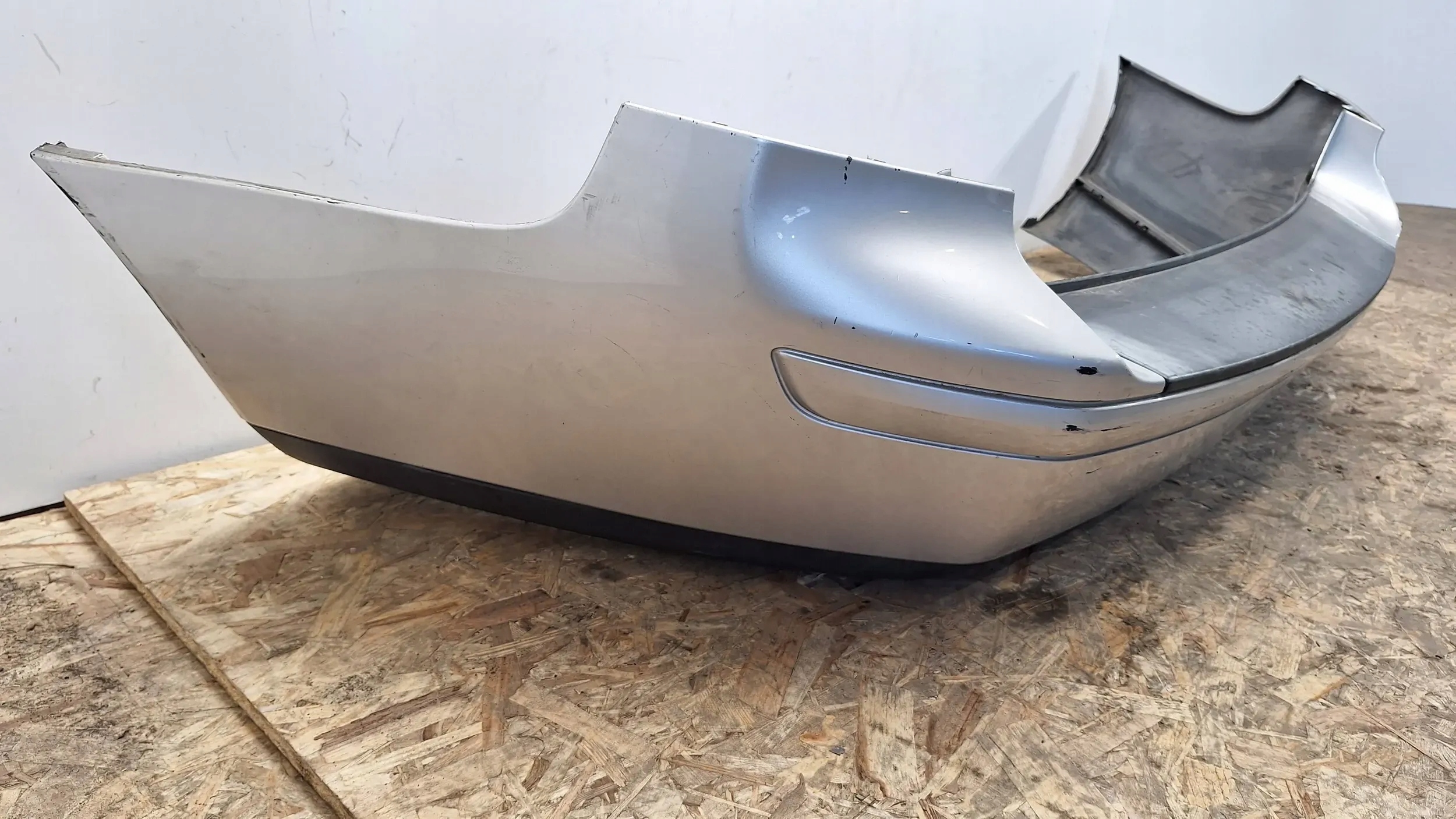 bumper rear part 30678066 Volvo V50 04