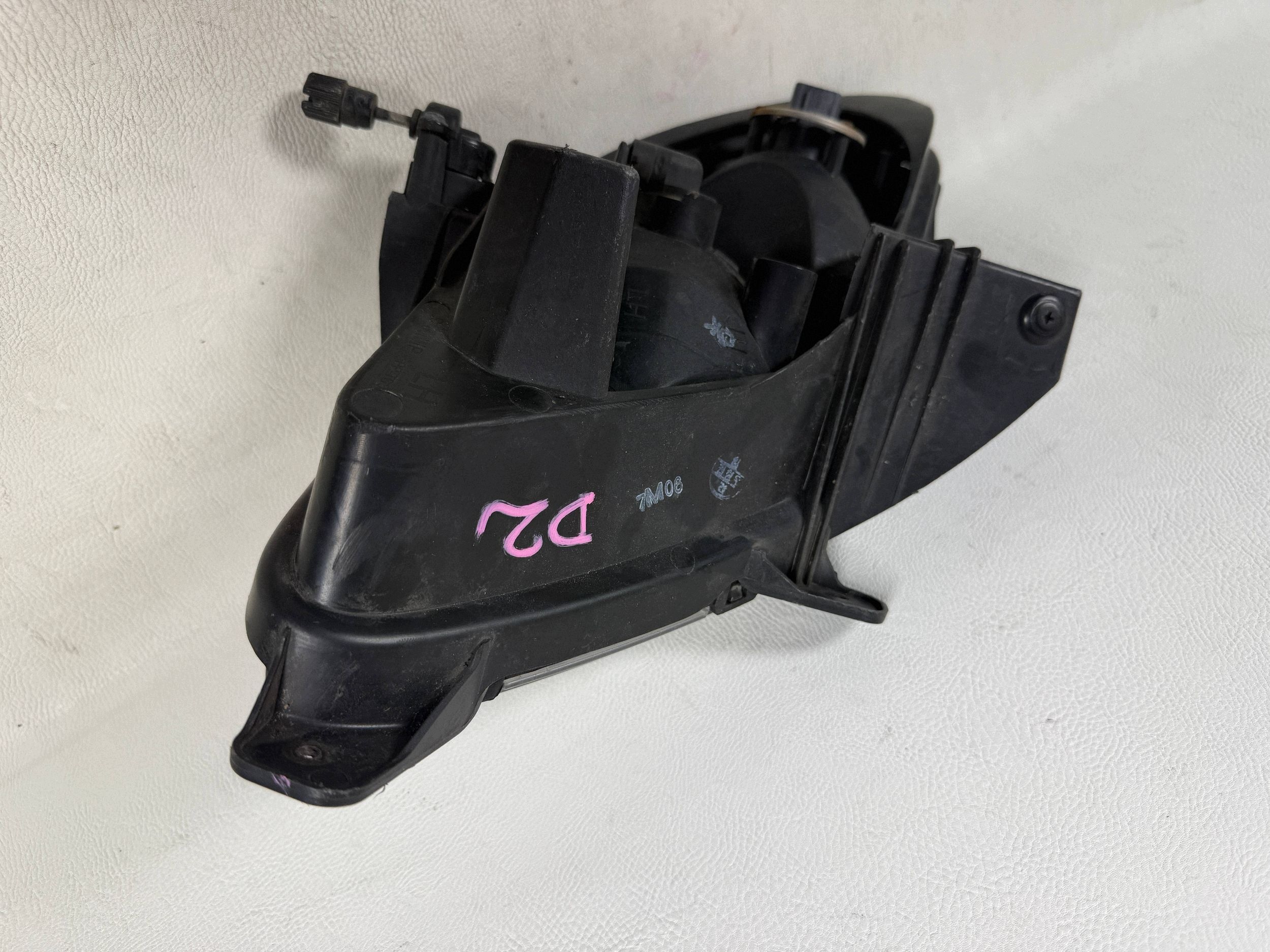 HYUNDAI I20 1 fog light left light fog lights front front E1312852