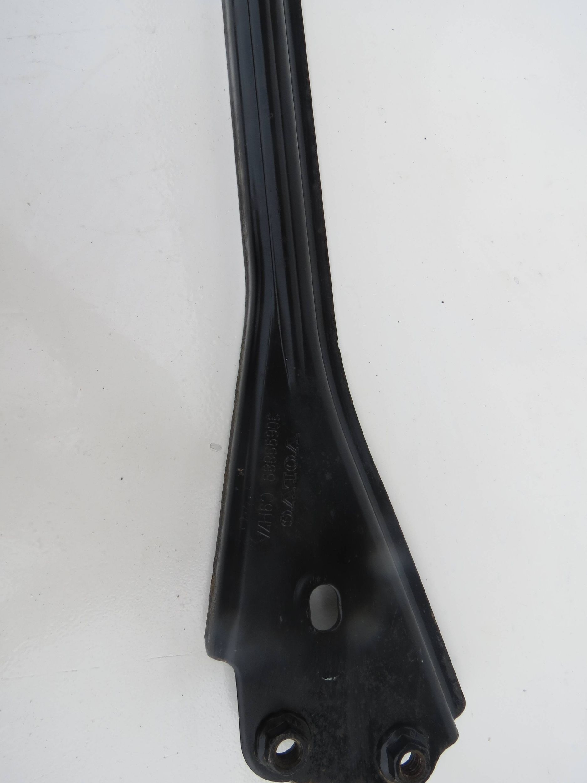console sider SANEK front VOLVO V60 30699889