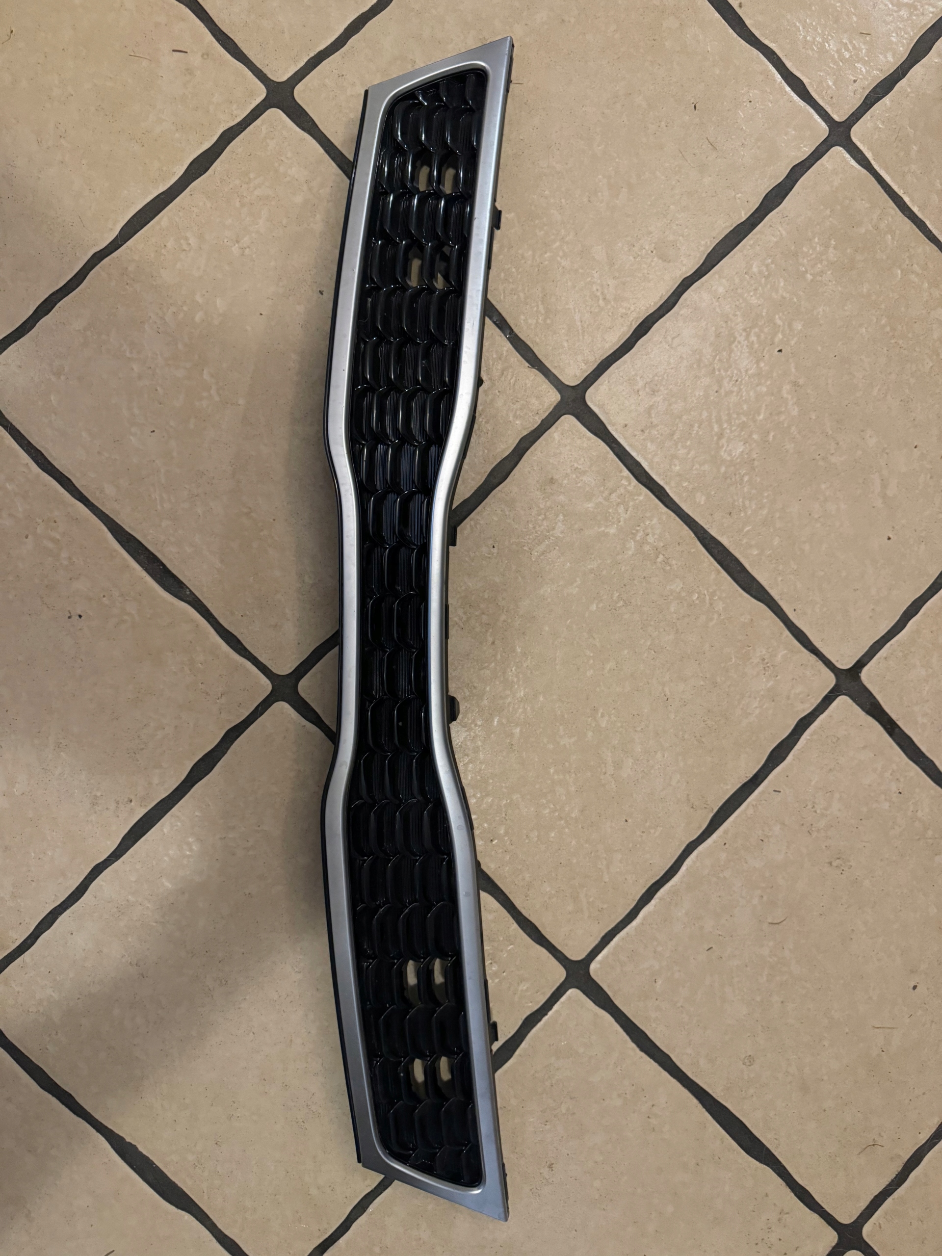 Kia Rio YB Kühlergrill FRONTGRILL Kühlergitter - Thumbnail 1