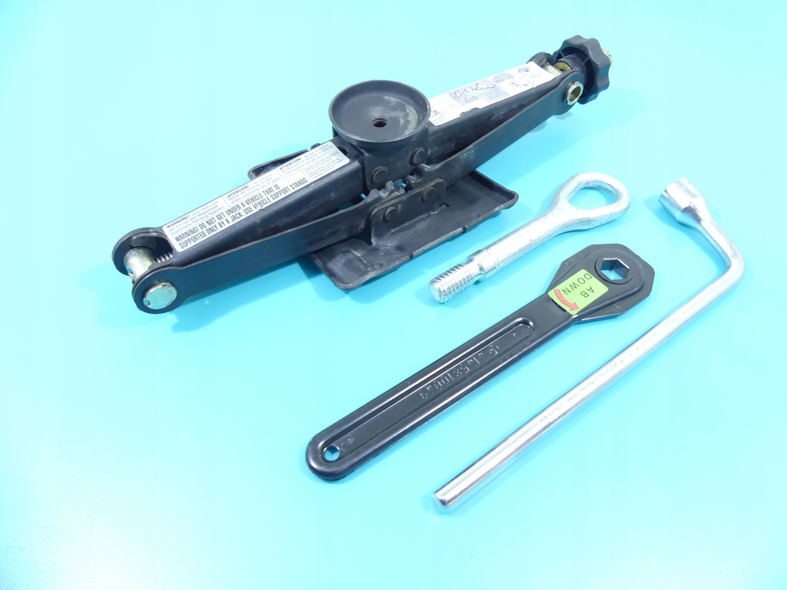 LEWAREK PODNOŚNIK TRAPEZOWY MERCEDES W245