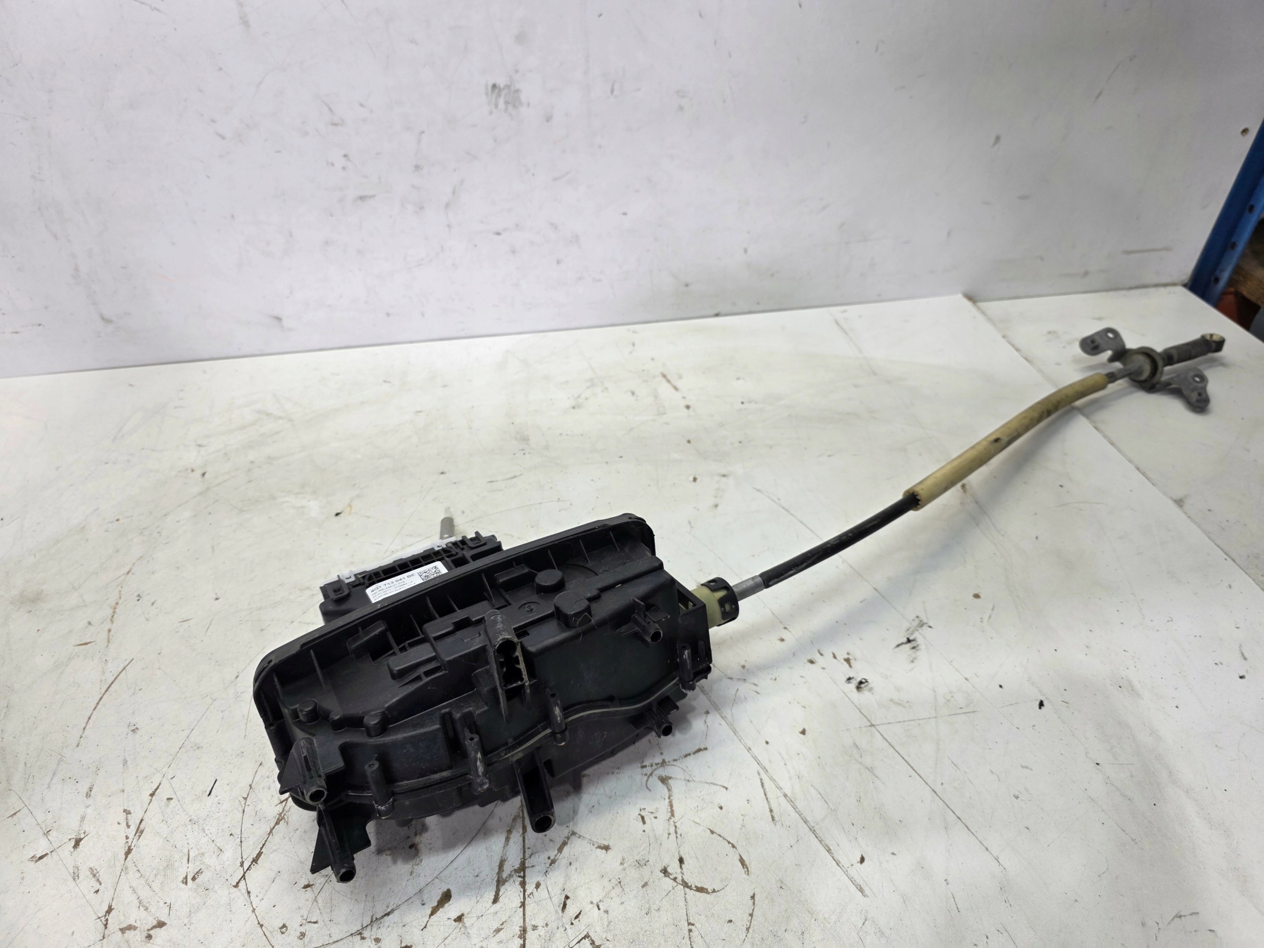 trim changes of the gear AUDI A6 C7 A7 4G1713041BE