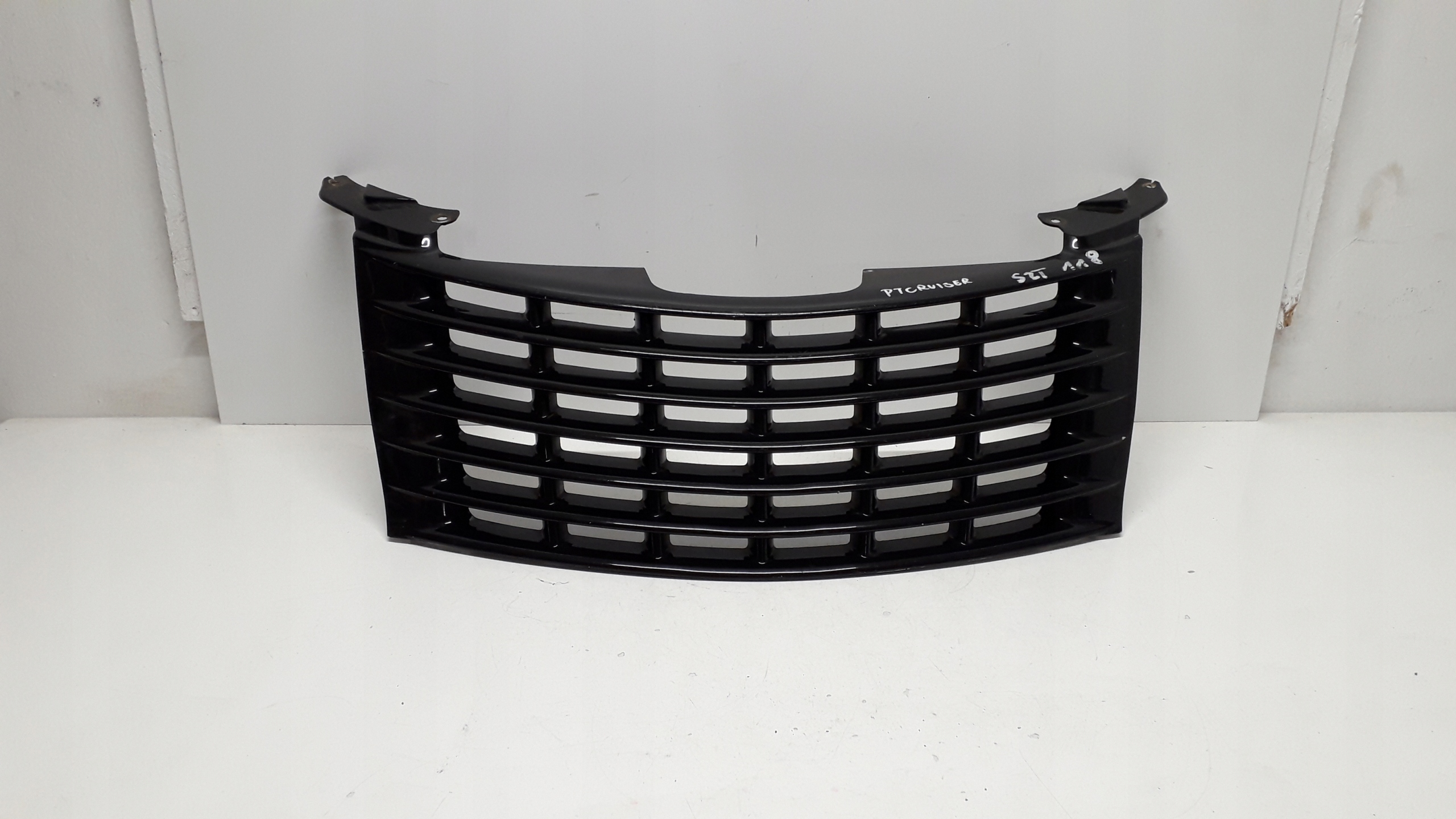 CHRYSLER PT CRUISER GRILL GRIL ATRAPA 9051150013