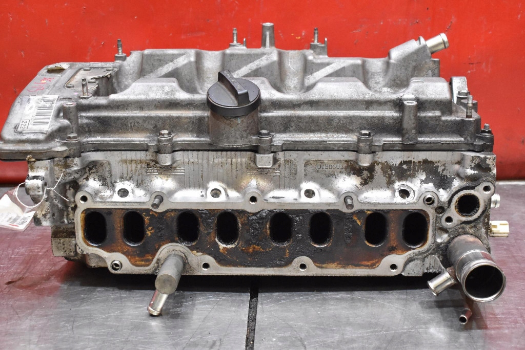TESTATA Motore TOYOTA AURIS 1 e 2.0 D-4D 126 KM 10-12