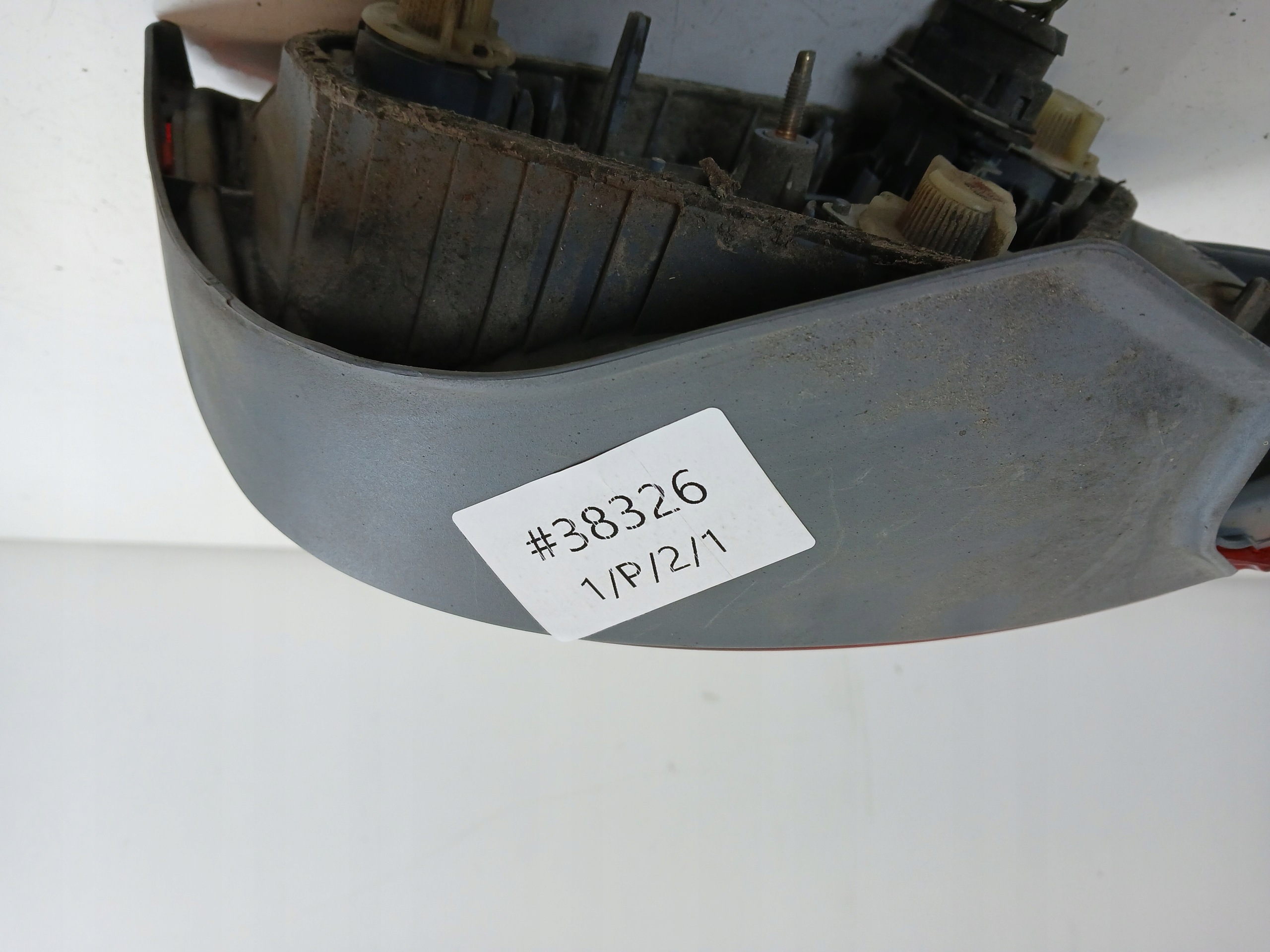TOYOTA YARIS and light right rear part