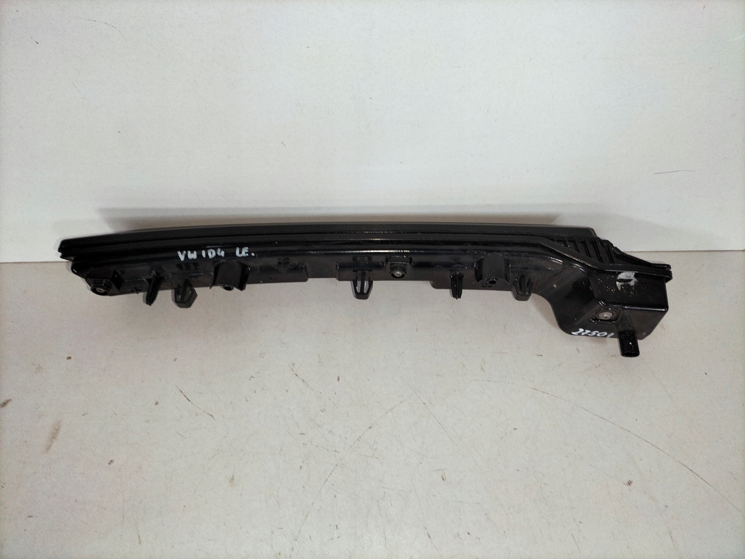 light grille front left LED DRL VW ID4 20